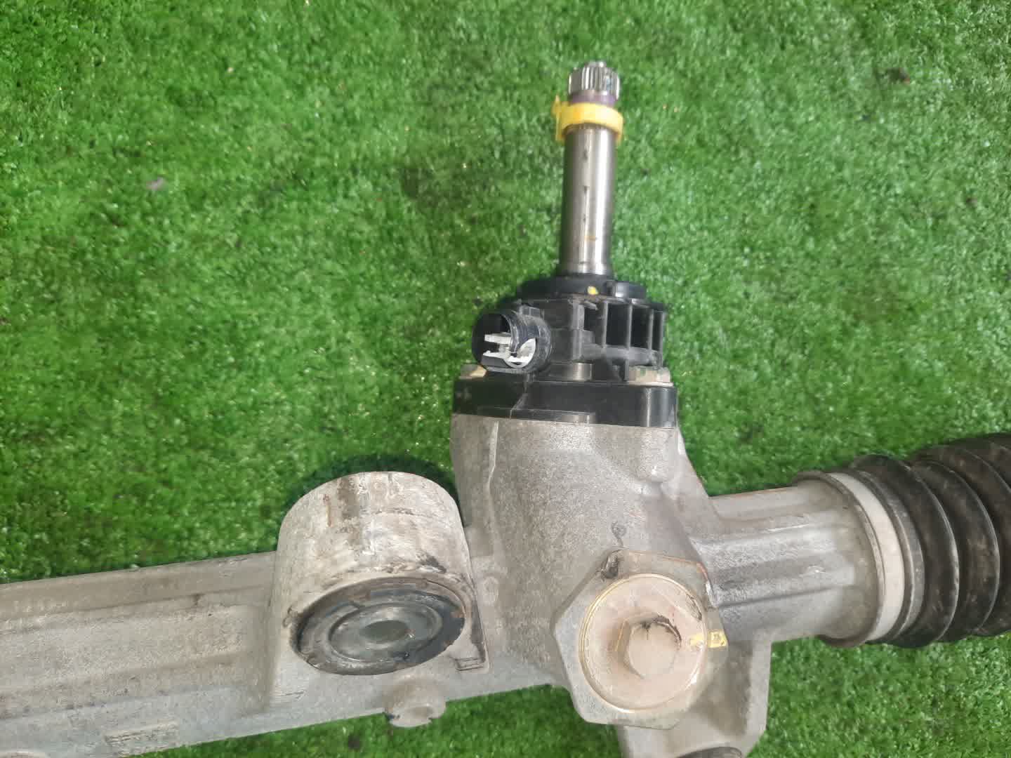 Рулевая рейка передняя HONDA INSPIRE UC1 J30A 3 ракурс