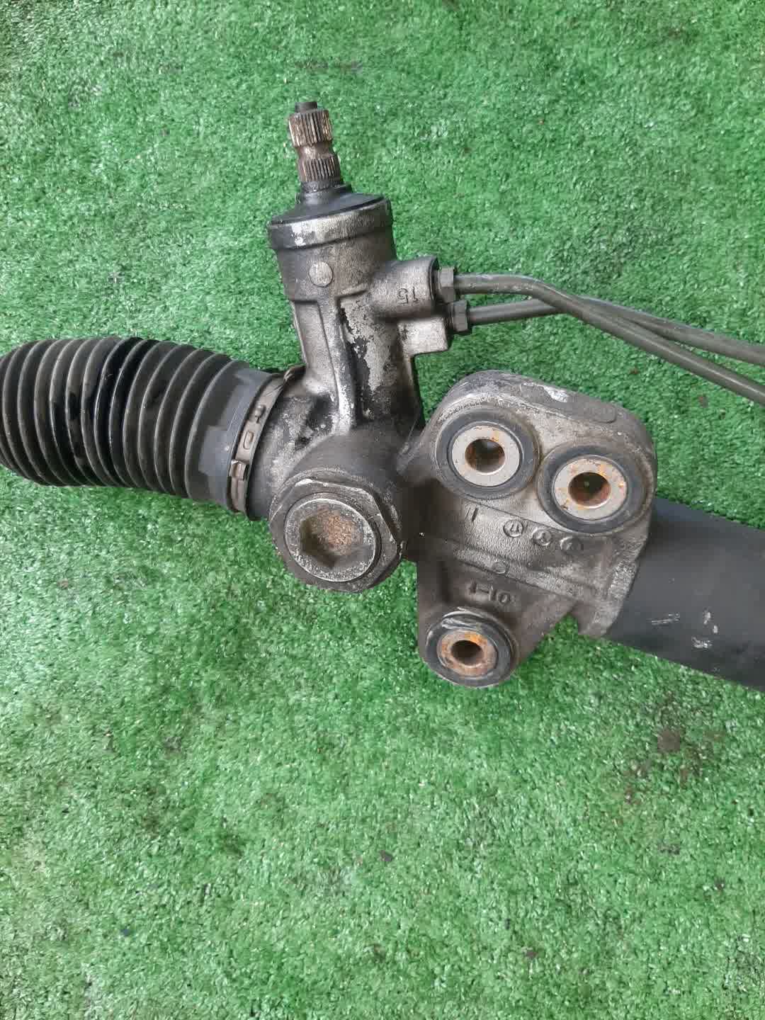 Рулевая рейка передняя ISUZU ELF, TITAN NKR85, NKR81, LMR85 4JJ1, 4JJ1-T, 4HL1, 4HF1 3 ракурс