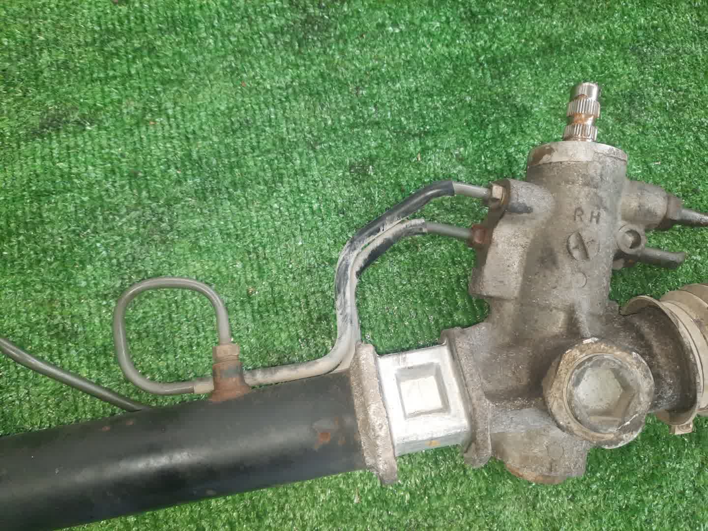 Рулевая рейка передняя TOYOTA SPRINTER EE111 4E-FE 3 ракурс