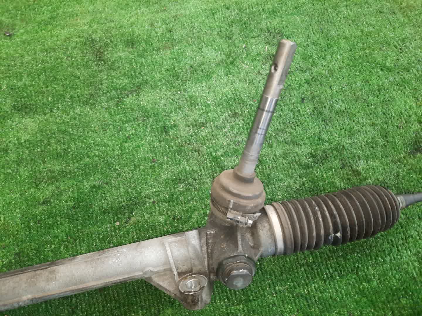Рулевая рейка передняя NISSAN DUALIS J10, KNJ10, KJ10, NJ10 MR20DE 3 ракурс