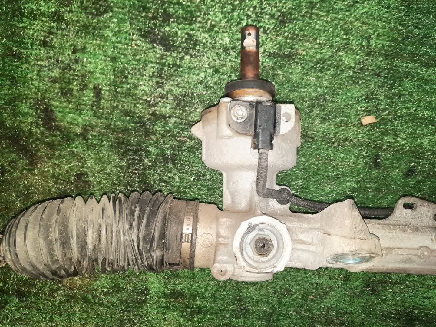Рулевая рейка передняя FORD EXPLORER U502 T35PDED 3 ракурс Рулевая рейка передняя FORD EXPLORER U502 T35PDED 3 ракурс