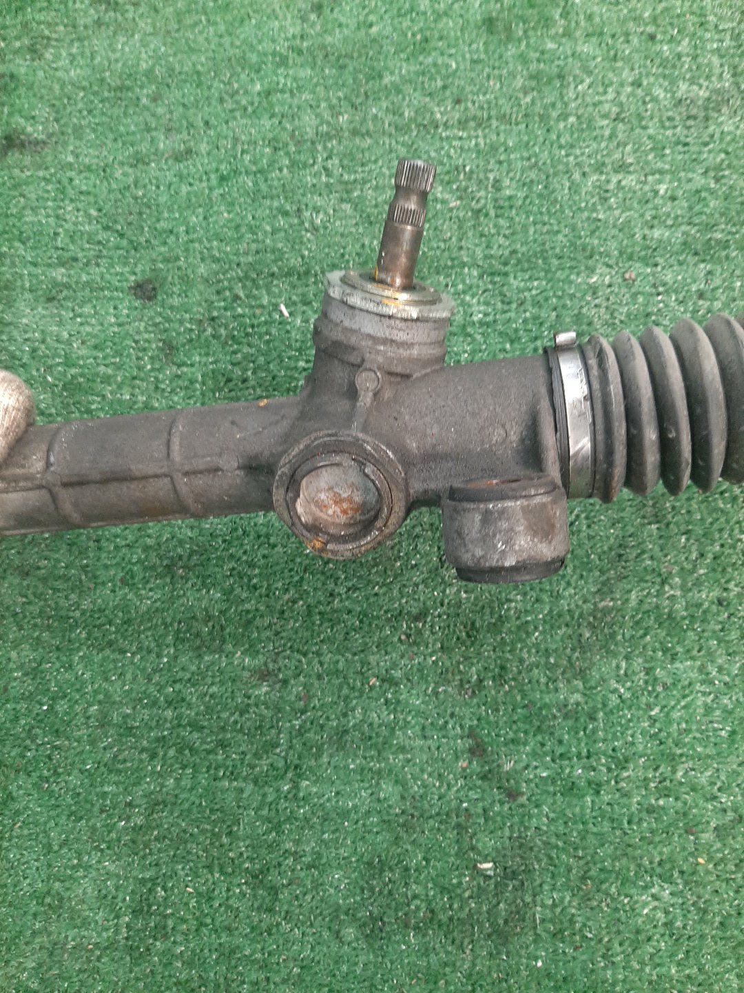 Рулевая рейка передняя TOYOTA COROLLA, COROLLA SPACIO, COROLLA FIELDER, ALLEX, COROLLA RUNX, WILL VS NZE121, NZE120, NZE121N, NZE121G, ZZE122, NZE127 1NZ-FE, 2NZ-FE, 1ZZ-FE 3 ракурс