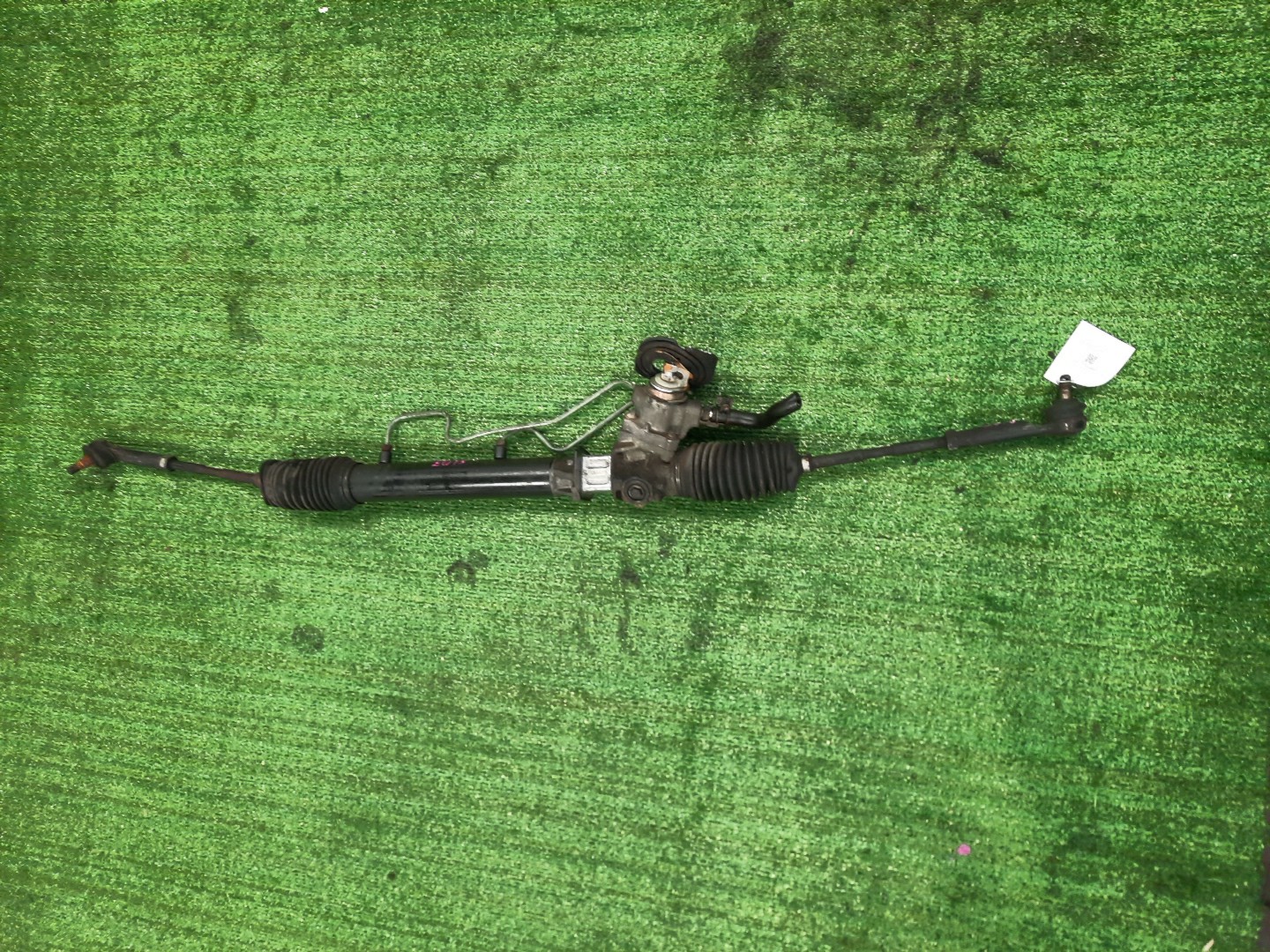 Рулевая рейка передняя NISSAN BLUEBIRD EU13 SR18DE 1 ракурс Рулевая рейка передняя NISSAN BLUEBIRD EU13 SR18DE 1 ракурс