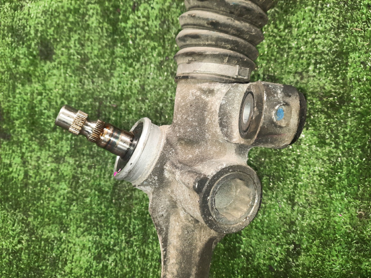 Рулевая рейка передняя TOYOTA COROLLA FIELDER, COROLLA  AXIO ZRE142G, NZE141G, NZE141, ZRE142 2ZR-FAE, 2ZR-FE, 1NZ-FE 3 ракурс