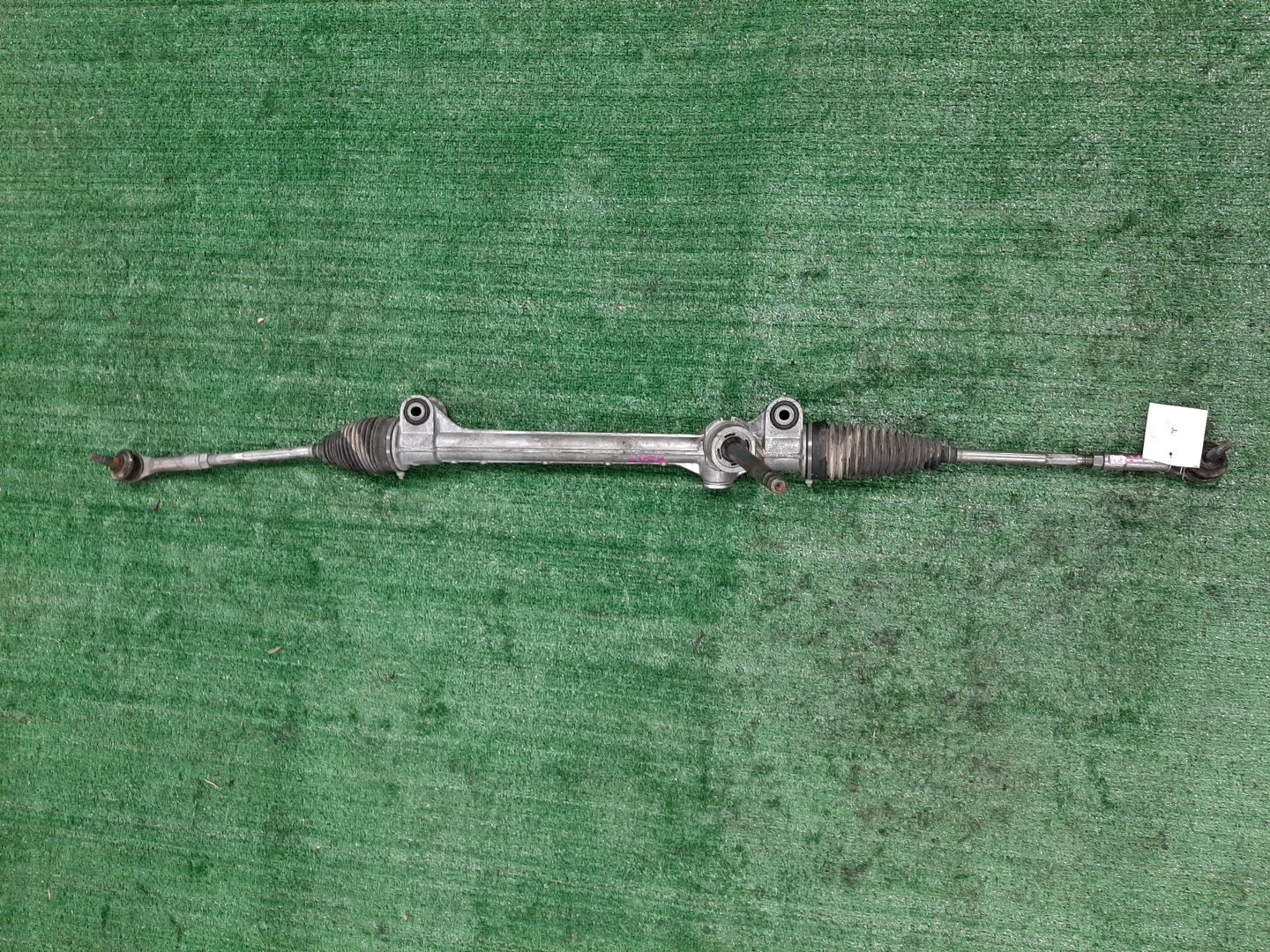 Рулевая рейка передняя  TOYOTA RAIZE, ROCKY A200A, A210A, A201A, A202A, A200S, A210S, A202S, A201S 1KR-VET, WA-VE, WA-VEX 1 ракурс