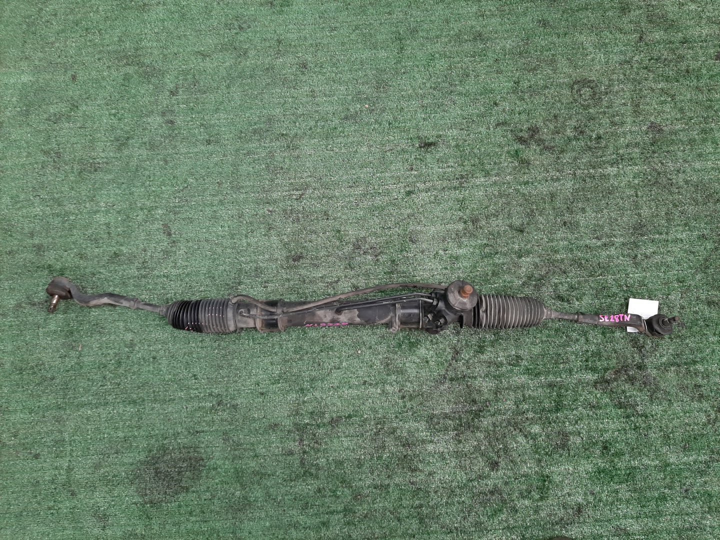 Рулевая рейка передняя MAZDA BONGO SE88T, SSF8W, SE28T, SEF8T, SS28H, SS28V, SE58T, SS58V, SSF8V, SS88H, SS88V, SSE8W F8, RF-T, R2, RF, D5, FE 1 ракурс