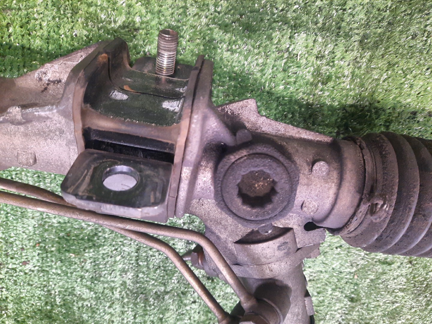 Рулевая рейка передняя MAZDA BONGO SKF2V RF 3 ракурс