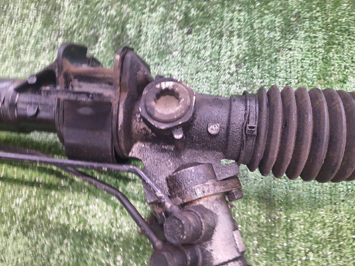 Рулевая рейка передняя MAZDA BONGO, TITAN SK22T, SK82V, SK82T, SK22V, SKF2V, SKP2V, SKP2L, SKP2T, SKF2T, SY56T R2, F8, RF-T, L8, WL 3 ракурс