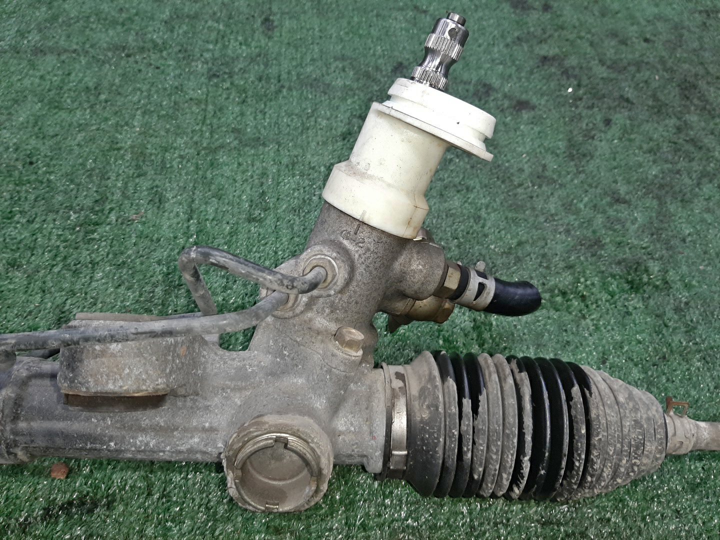 Рулевая рейка передняя MITSUBISHI CHARIOT GRANDIS, GRANDIS NA4W 4G69 3 ракурс