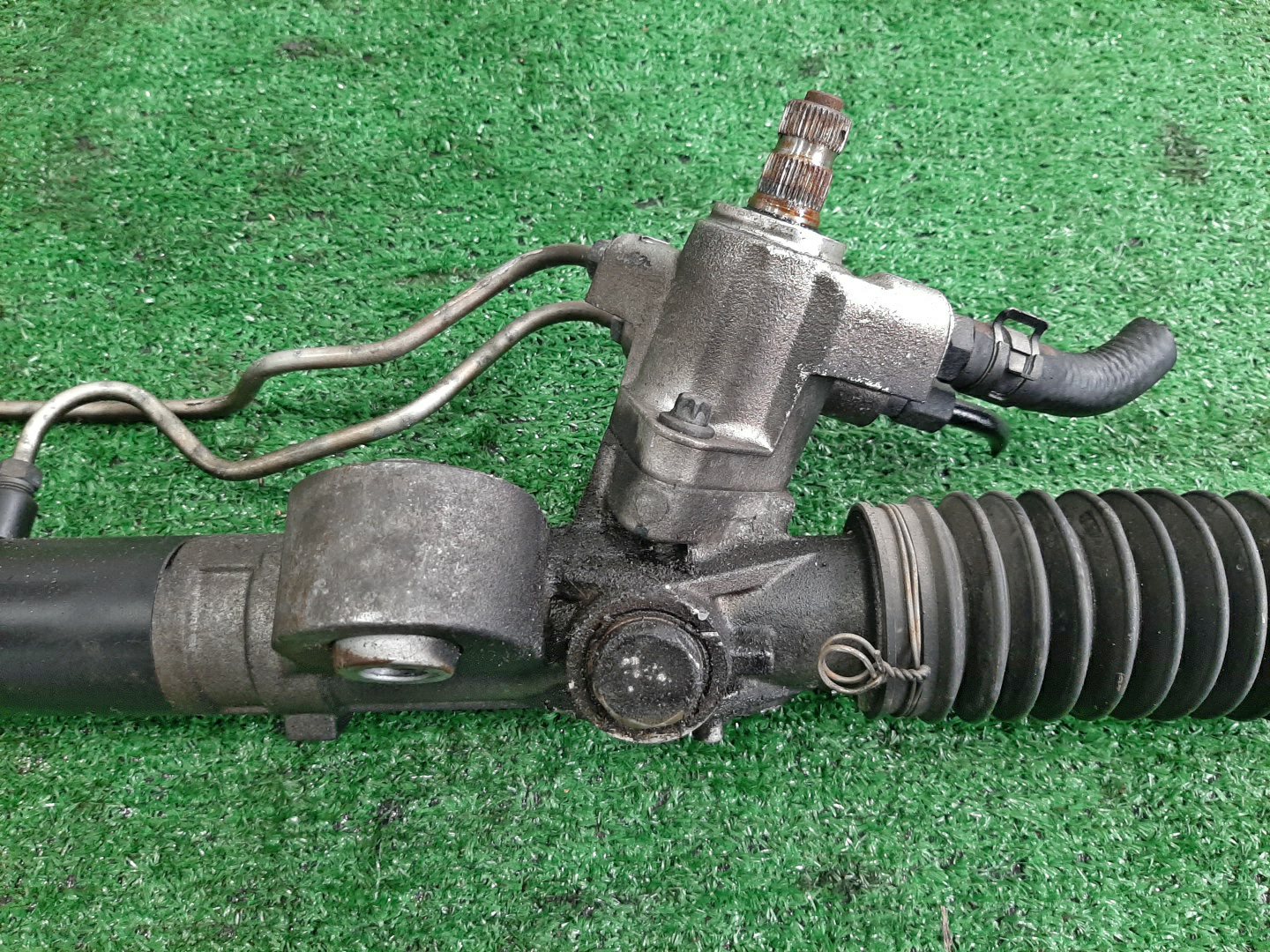 Рулевая рейка передняя NISSAN PRIMERA P12, QP12, TP12, HP12, RP12, WTP12, WHP12, WRP12 QR20DE, QG18DE, SR20VE, QR25DD 3 ракурс Рулевая рейка передняя NISSAN PRIMERA P12, QP12, TP12, HP12, RP12, WTP12, WHP12, WRP12 QR20DE, QG18DE, SR20VE, QR25DD 3 ракурс