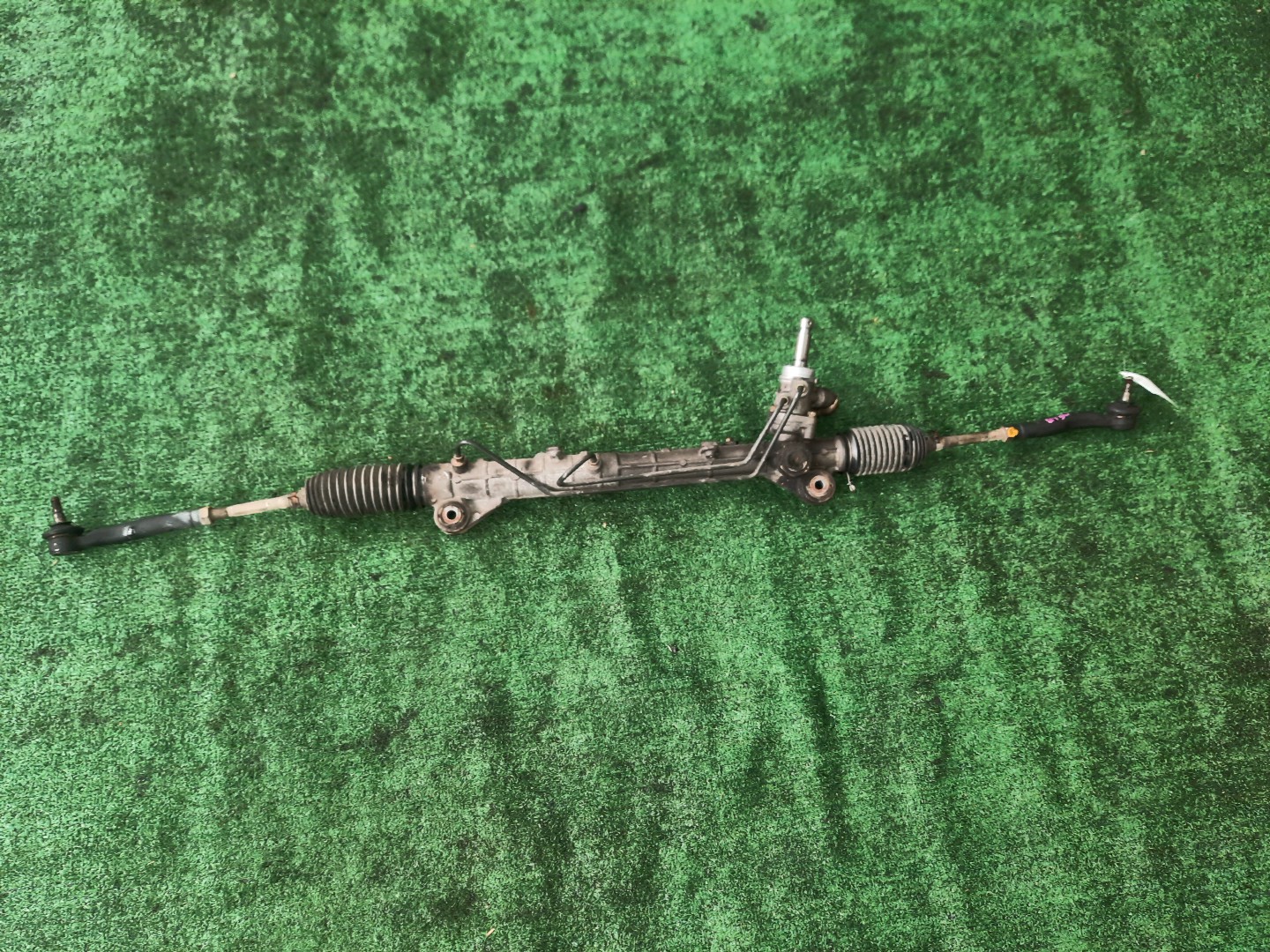 Рулевая рейка передняя  MAZDA DEMIO, VERISA DY3W, DY5W, DY3R, DY5R, DC5R, DC5W ZJ-VE, ZY-VE 1 ракурс