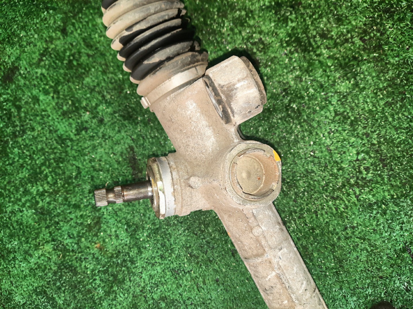Рулевая рейка передняя TOYOTA COROLLA, COROLLA SPACIO, COROLLA FIELDER, ALLEX, COROLLA RUNX, WILL VS NZE121, NZE120, NZE121N, NZE121G, ZZE122, NZE127 1NZ-FE, 2NZ-FE, 1ZZ-FE 3 ракурс