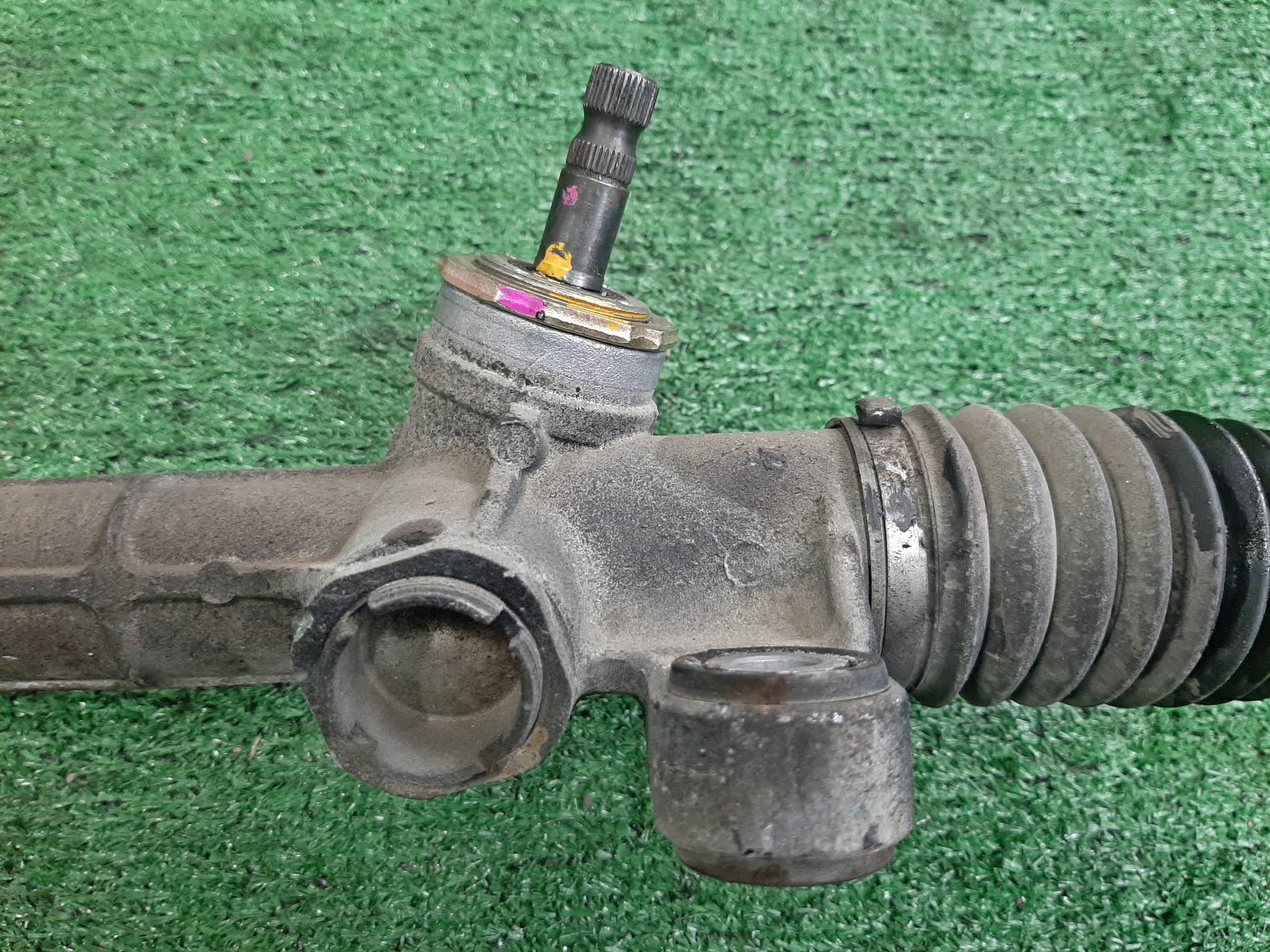 Рулевая рейка передняя TOYOTA COROLLA, COROLLA SPACIO, COROLLA FIELDER, ALLEX, COROLLA RUNX, WILL VS NZE121, NZE120, NZE121N, NZE121G, ZZE122, NZE127 1NZ-FE, 2NZ-FE, 1ZZ-FE 3 ракурс