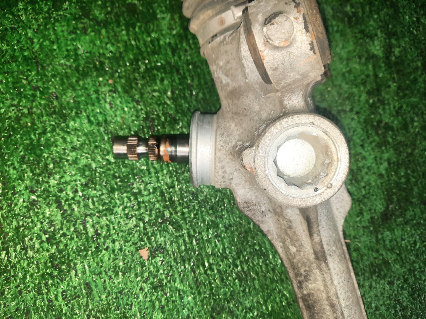 Рулевая рейка передняя TOYOTA COROLLA FIELDER, COROLLA  AXIO ZRE142G, NZE141G, NZE141, ZRE142 2ZR-FAE, 2ZR-FE, 1NZ-FE 3 ракурс