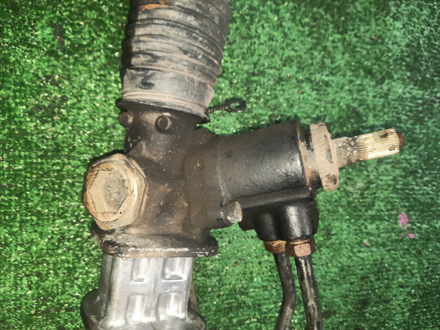 Рулевая рейка передняя MAZDA BONGO SSE8R, SE28M, SE88M, SSF8R, SS28M, SS88M FE, R2, F8, RF-T 3 ракурс