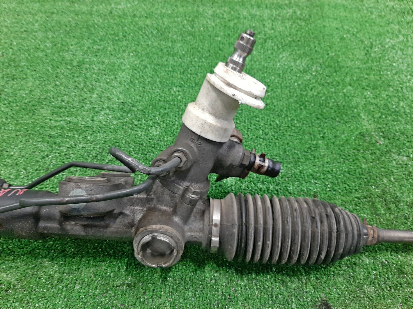Рулевая рейка передняя MITSUBISHI CHARIOT GRANDIS, GRANDIS NA4W 4G69 3 ракурс