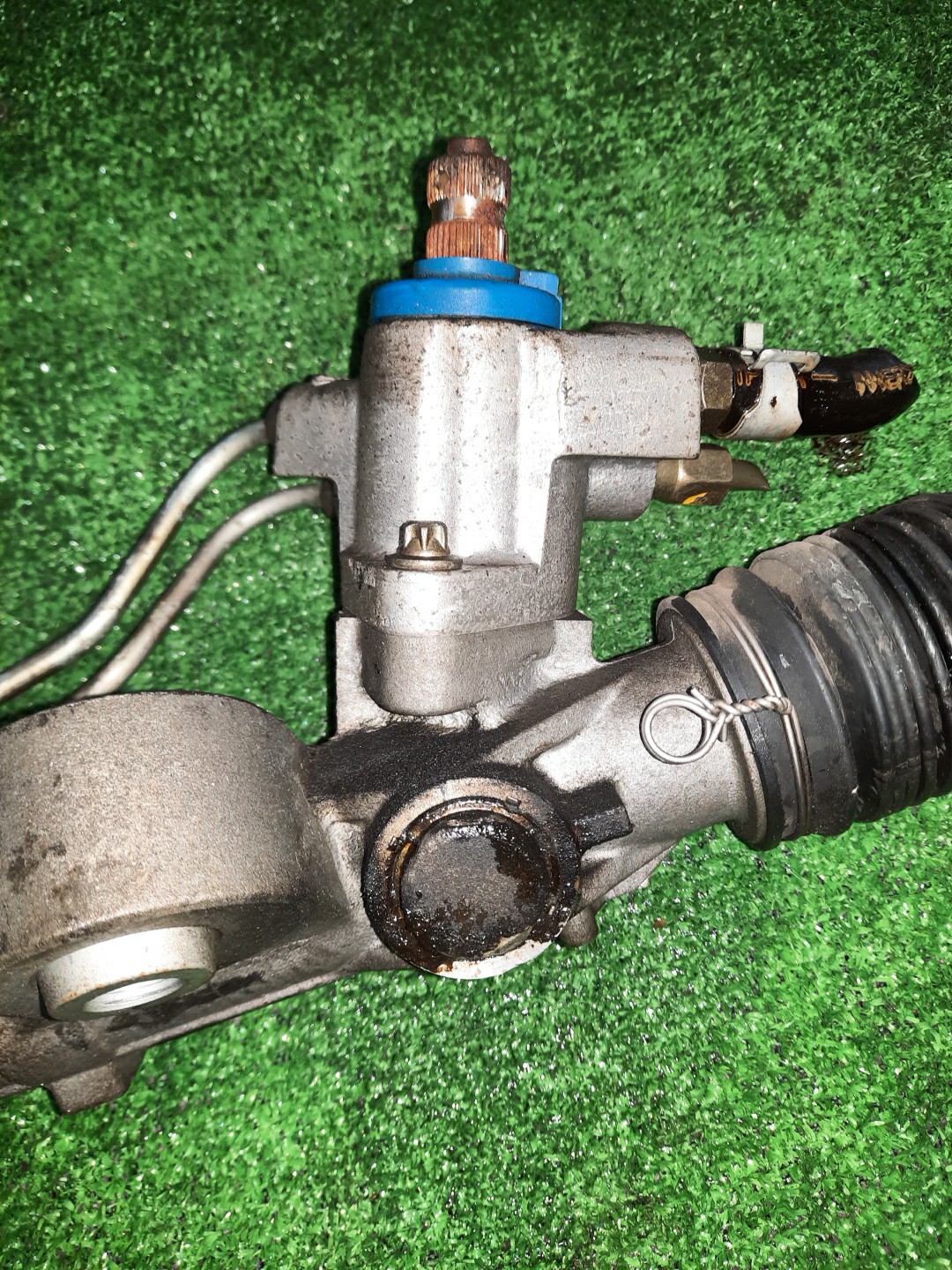 Рулевая рейка передняя NISSAN PRIMERA P12, QP12, TP12, HP12, RP12, WTP12, WHP12, WRP12 QR20DE, QG18DE, SR20VE, QR25DD 3 ракурс Рулевая рейка передняя NISSAN PRIMERA P12, QP12, TP12, HP12, RP12, WTP12, WHP12, WRP12 QR20DE, QG18DE, SR20VE, QR25DD 3 ракурс