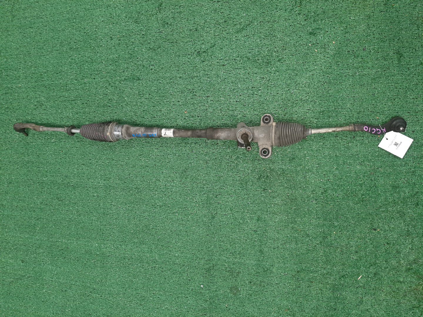 Рулевая рейка передняя  TOYOTA PASSO, BB, BOON, COO KGC15, KGC10, QNC10, QNC20, QNC21, QNC25, M301S, M310S, M300S, M401S, M402S, M411S 1KR-FE, K3-VE, 3SZ-VE 1 ракурс