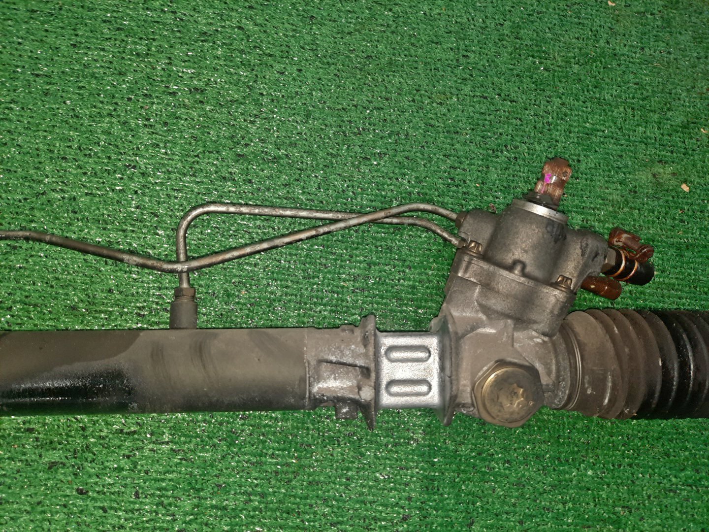 Рулевая рейка передняя NISSAN RNESSA N30 SR20DE 3 ракурс