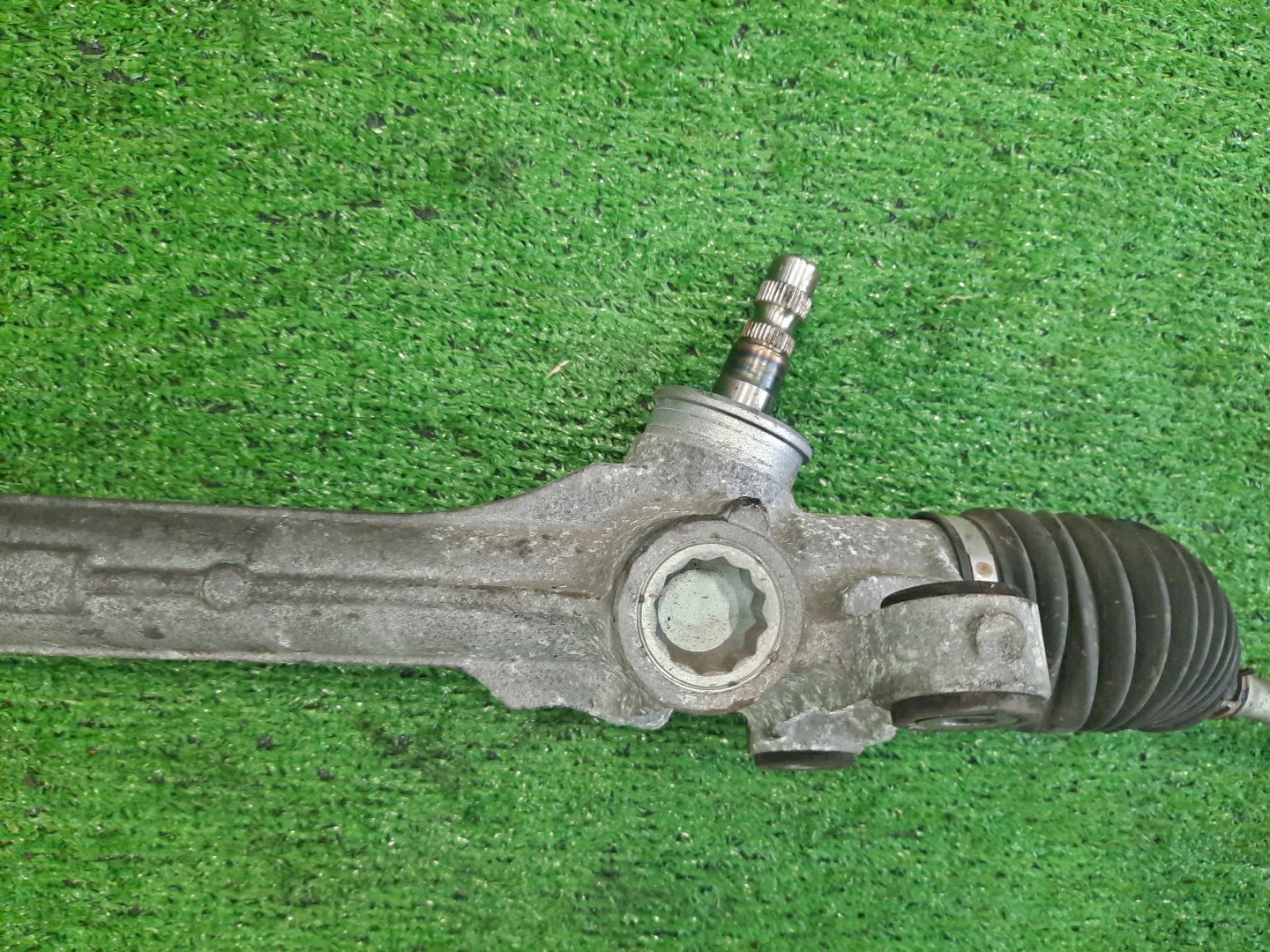 Рулевая рейка передняя TOYOTA COROLLA FIELDER, COROLLA  AXIO ZRE142G, NZE141G, NZE141, ZRE142 2ZR-FAE, 2ZR-FE, 1NZ-FE 3 ракурс