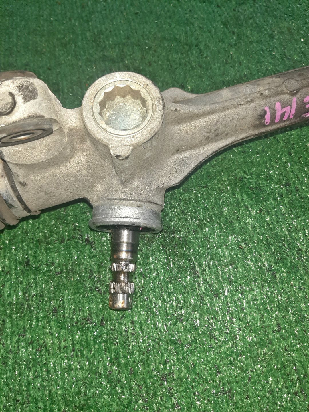 Рулевая рейка передняя TOYOTA COROLLA FIELDER, COROLLA  AXIO ZRE142G, NZE141G, NZE141, ZRE142 2ZR-FAE, 2ZR-FE, 1NZ-FE 3 ракурс