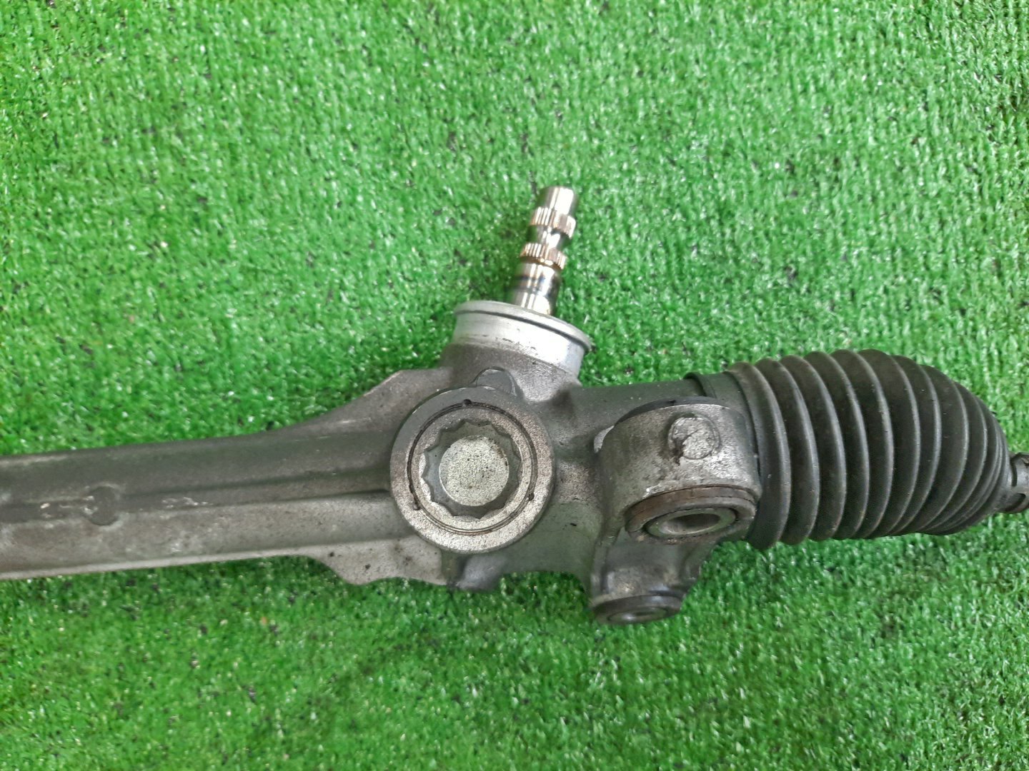 Рулевая рейка передняя TOYOTA COROLLA FIELDER, COROLLA  AXIO ZRE142G, NZE141G, NZE141, ZRE142 2ZR-FAE, 2ZR-FE, 1NZ-FE 3 ракурс