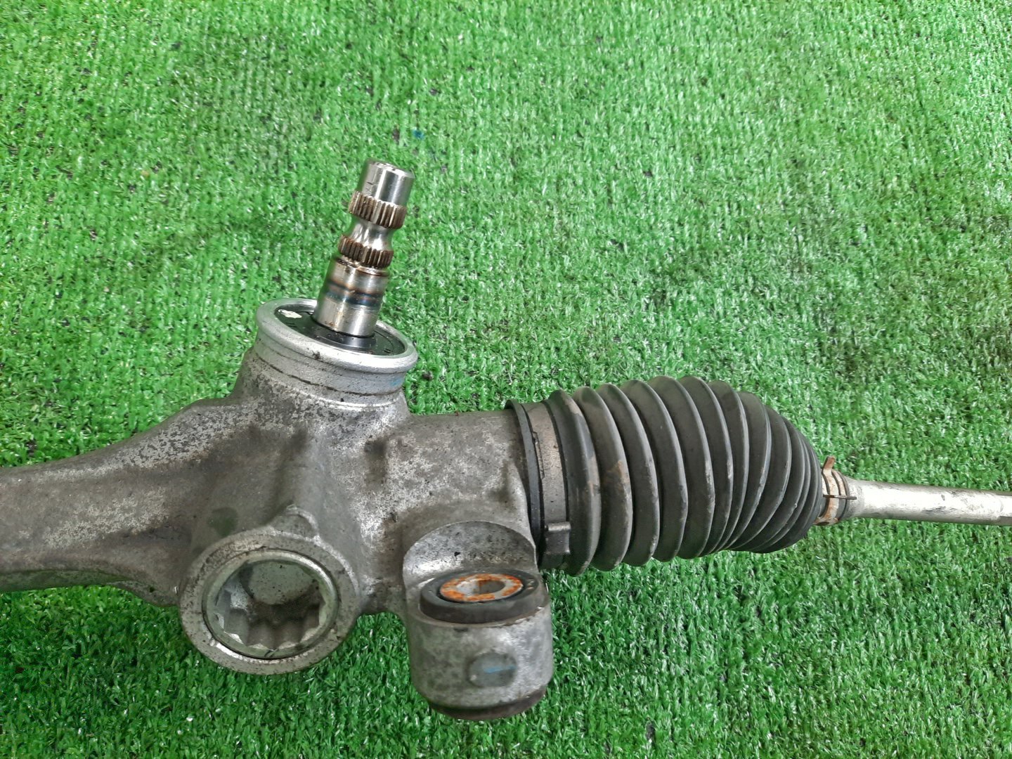 Рулевая рейка передняя TOYOTA COROLLA FIELDER, COROLLA  AXIO ZRE142G, NZE141G, NZE141, ZRE142 2ZR-FAE, 2ZR-FE, 1NZ-FE 3 ракурс