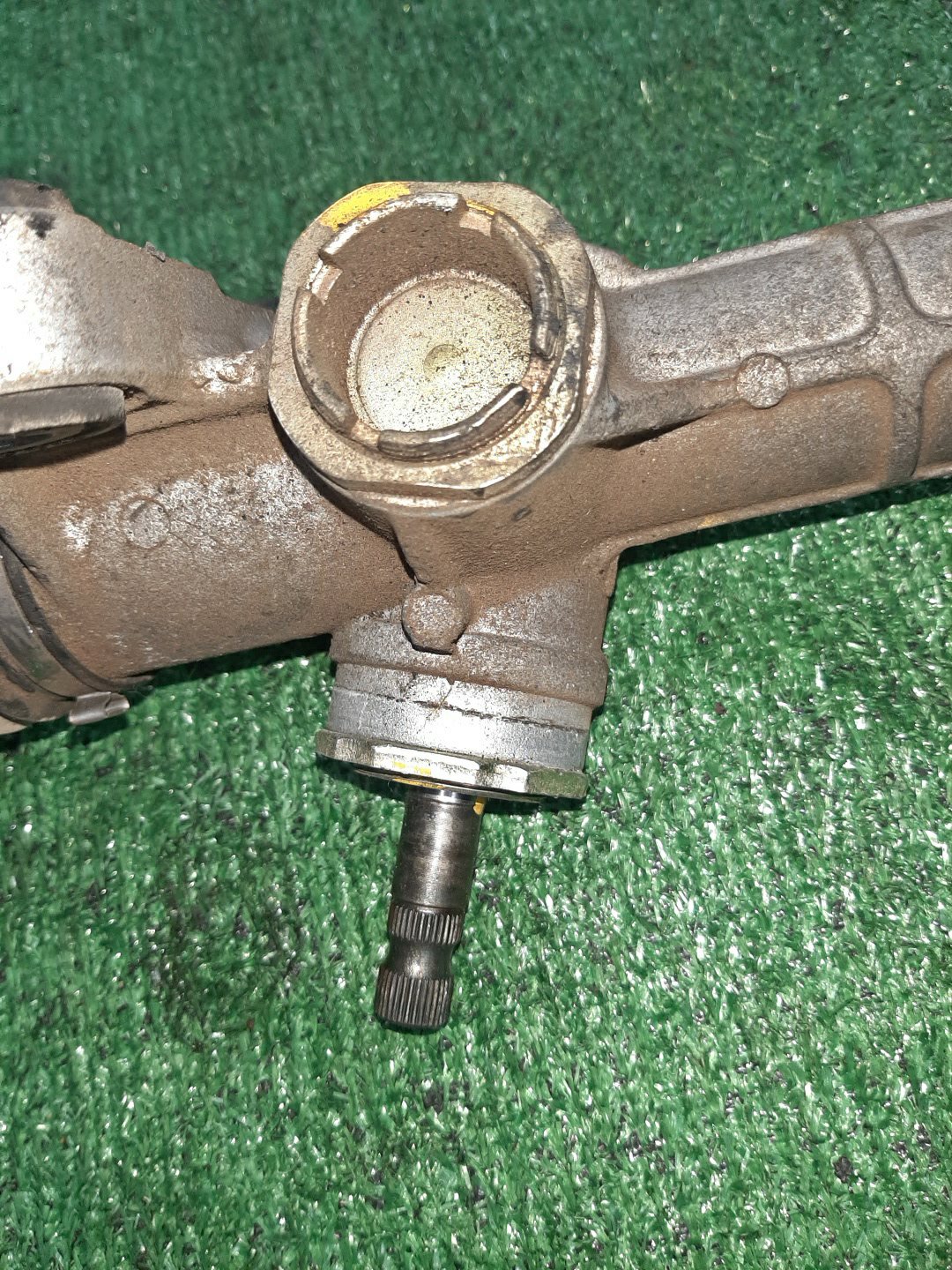 Рулевая рейка передняя TOYOTA COROLLA, COROLLA SPACIO, COROLLA FIELDER, ALLEX, COROLLA RUNX, WILL VS NZE121, NZE120, NZE121N, NZE121G, ZZE122, NZE127 1NZ-FE, 2NZ-FE, 1ZZ-FE 3 ракурс