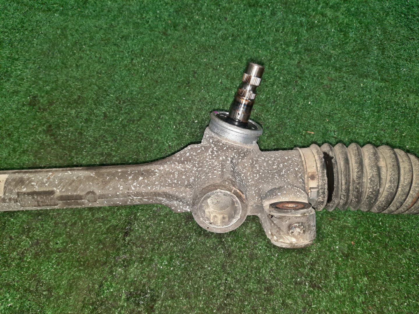 Рулевая рейка передняя TOYOTA COROLLA FIELDER, COROLLA AXIO ZRE142G, NZE141G, NZE141, ZRE142 2ZR-FAE, 2ZR-FE, 1NZ-FE 3 ракурс Рулевая рейка передняя TOYOTA COROLLA FIELDER, COROLLA AXIO ZRE142G, NZE141G, NZE141, ZRE142 2ZR-FAE, 2ZR-FE, 1NZ-FE 3 ракурс