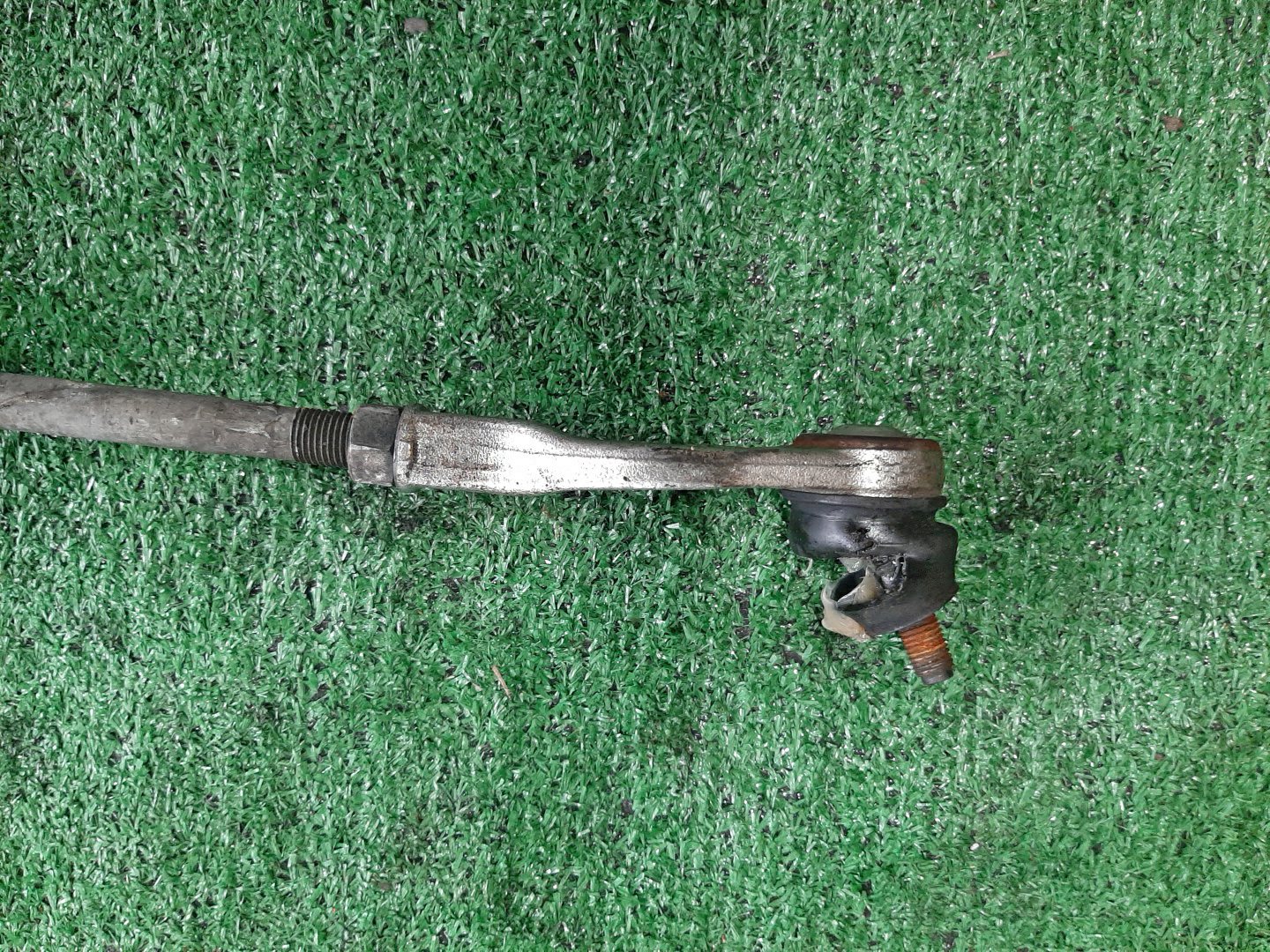 Рулевая рейка передняя TOYOTA PASSO, BB, BOON, COO KGC15, KGC10, QNC10, QNC20, QNC21, QNC25, M301S, M310S, M300S, M401S, M402S, M411S 1KR-FE, K3-VE, 3SZ-VE 4 ракурс