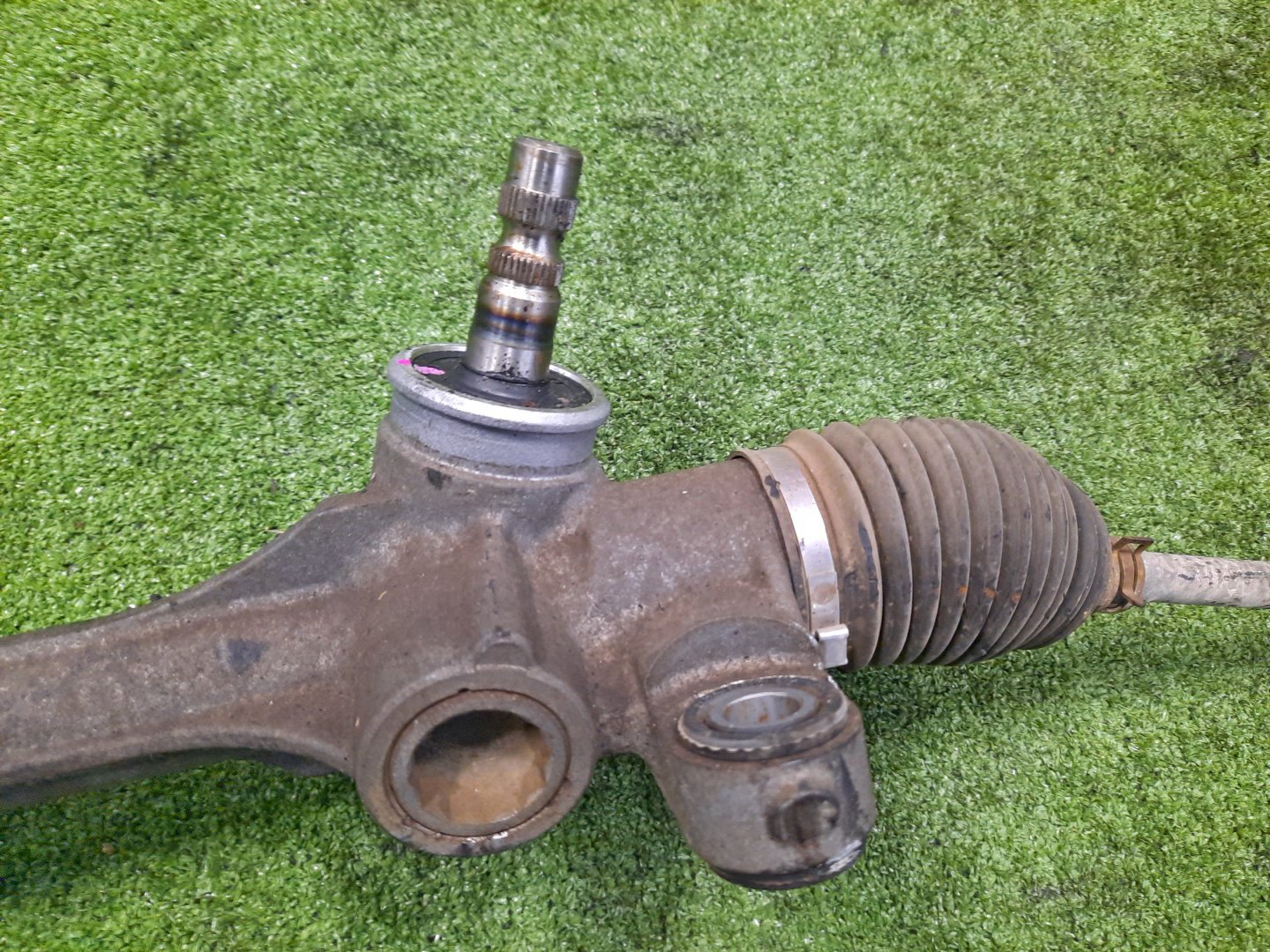 Рулевая рейка передняя TOYOTA COROLLA FIELDER, COROLLA  AXIO ZRE142G, NZE141G, NZE141, ZRE142 2ZR-FAE, 2ZR-FE, 1NZ-FE 3 ракурс