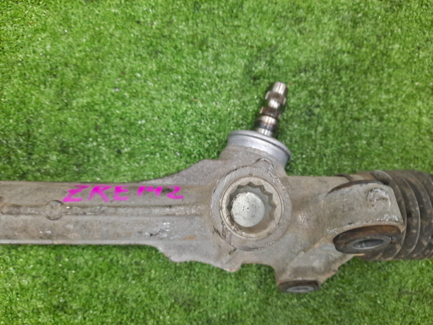 Рулевая рейка передняя TOYOTA COROLLA FIELDER, COROLLA  AXIO ZRE142G, NZE141G, NZE141, ZRE142 2ZR-FAE, 2ZR-FE, 1NZ-FE 3 ракурс