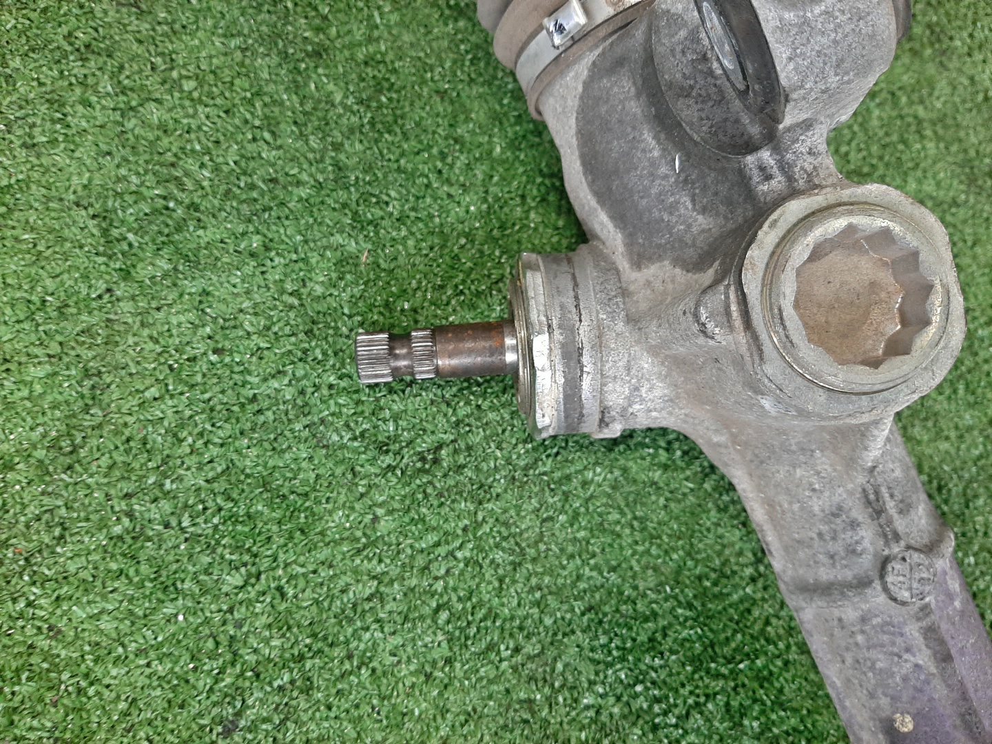 Рулевая рейка передняя TOYOTA COROLLA, COROLLA SPACIO, COROLLA FIELDER, ALLEX, COROLLA RUNX, WILL VS NZE121, NZE120, NZE121N, NZE121G, ZZE122, NZE127 1NZ-FE, 2NZ-FE, 1ZZ-FE 3 ракурс