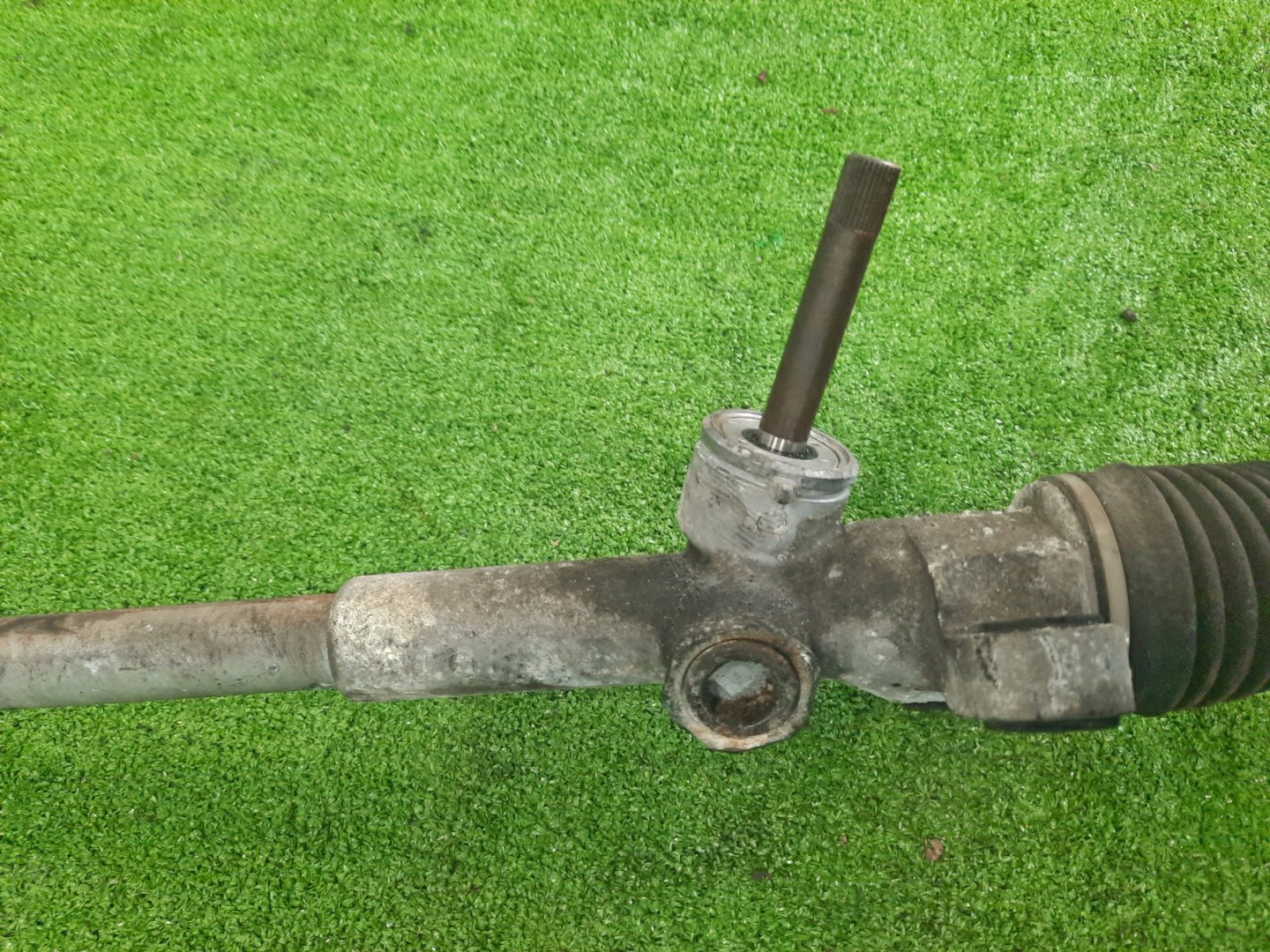 Рулевая рейка передняя TOYOTA PASSO, BB, BOON, COO KGC15, KGC10, QNC10, QNC20, QNC21, QNC25, M301S, M310S, M300S, M401S, M402S, M411S 1KR-FE, K3-VE, 3SZ-VE 3 ракурс Рулевая рейка передняя TOYOTA PASSO, BB, BOON, COO KGC15, KGC10, QNC10, QNC20, QNC21, QNC25, M301S, M310S, M300S, M401S, M402S, M411S 1KR-FE, K3-VE, 3SZ-VE 3 ракурс