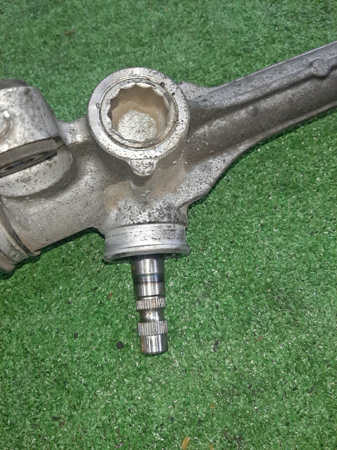 Рулевая рейка передняя TOYOTA COROLLA FIELDER, COROLLA  AXIO ZRE142G, NZE141G, NZE141, ZRE142 2ZR-FAE, 2ZR-FE, 1NZ-FE 3 ракурс