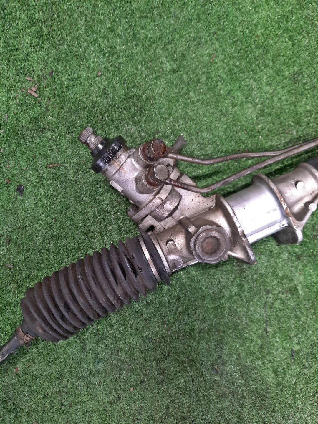Рулевая рейка передняя MAZDA BONGO, TITAN SK22T, SK82V, SK82T, SK22V, SKF2V, SKP2V, SKP2L, SKP2T, SKF2T, SY56T R2, F8, RF-T, L8, WL 3 ракурс