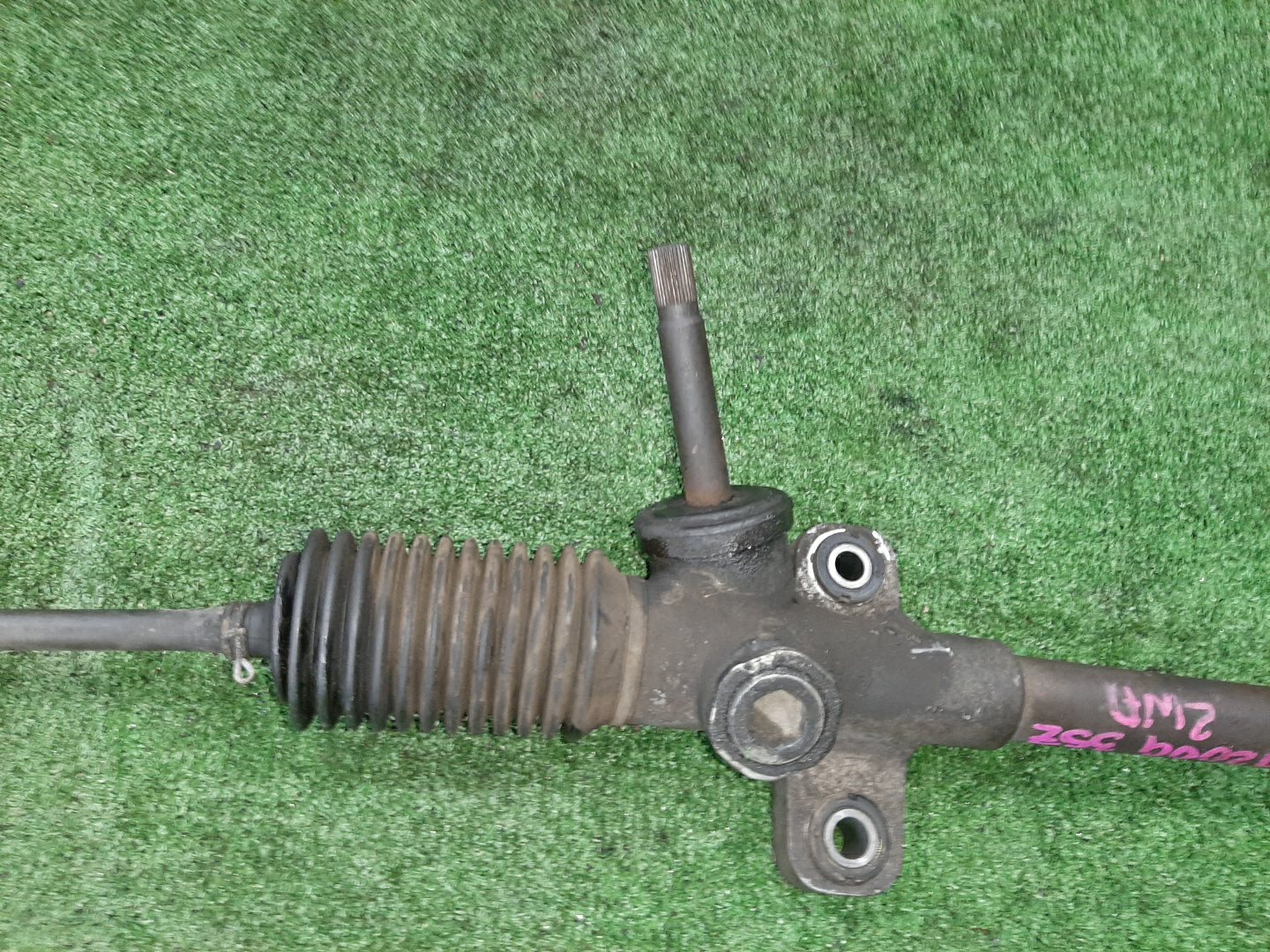 Рулевая рейка передняя DAIHATSU RUSH, BE-GO J210E, J200E, J210G, J200G 3SZ-VE 3 ракурс
