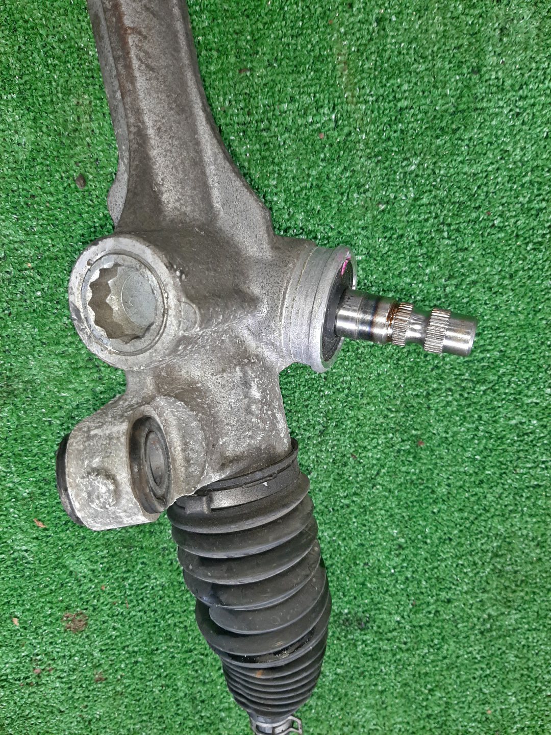 Рулевая рейка передняя TOYOTA COROLLA FIELDER, COROLLA  AXIO ZRE142G, NZE141G, NZE141, ZRE142 2ZR-FAE, 2ZR-FE, 1NZ-FE 3 ракурс