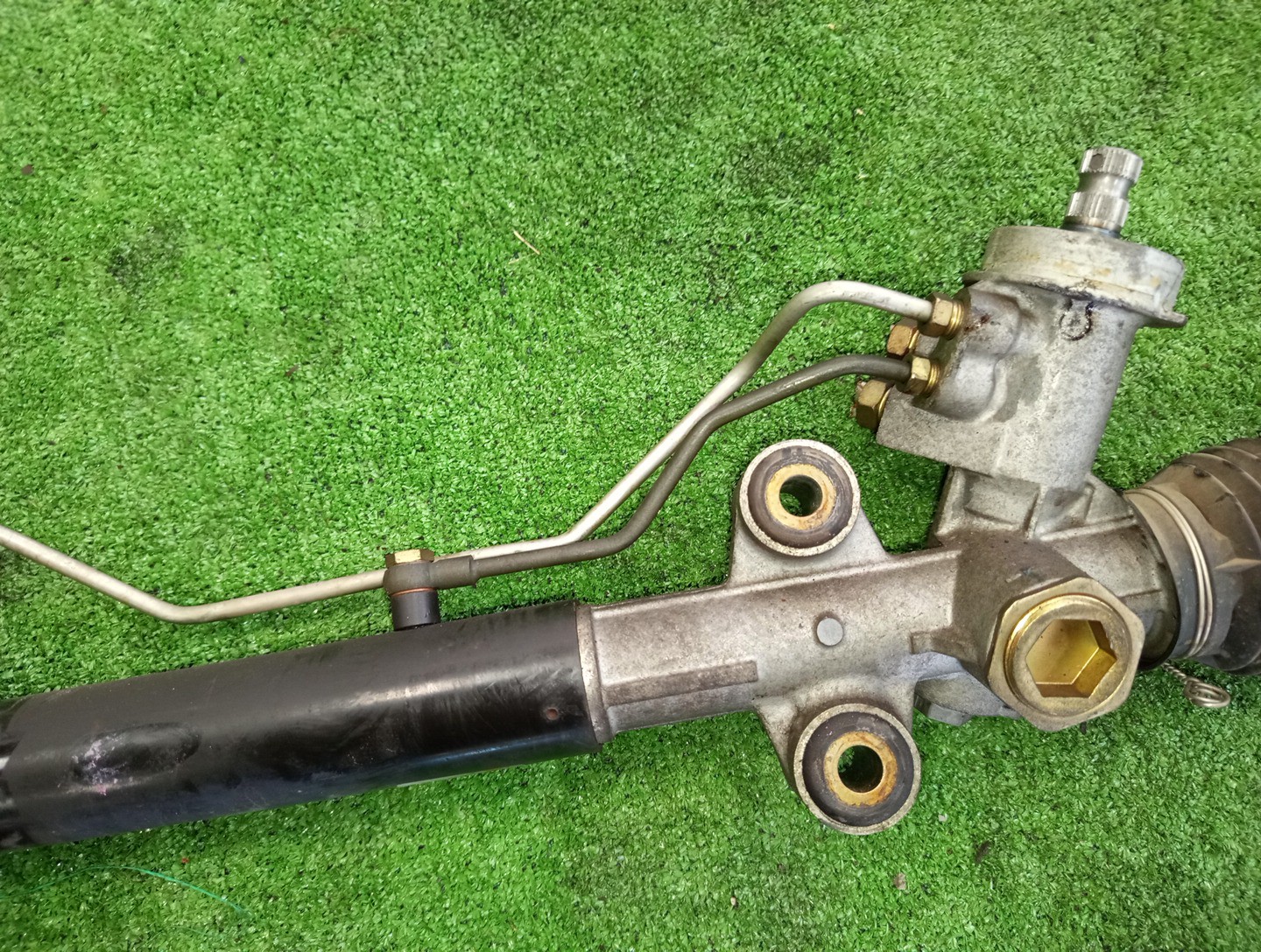 Рулевая рейка передняя MAZDA CAPELLA GF8P, GWEW, GW8W, GWER, GWFW, GFEP, GW5R, GFFP, GFER FP-DE, FS-ZE, FS-DE, RF-T, RF, KL-ZE 3 ракурс