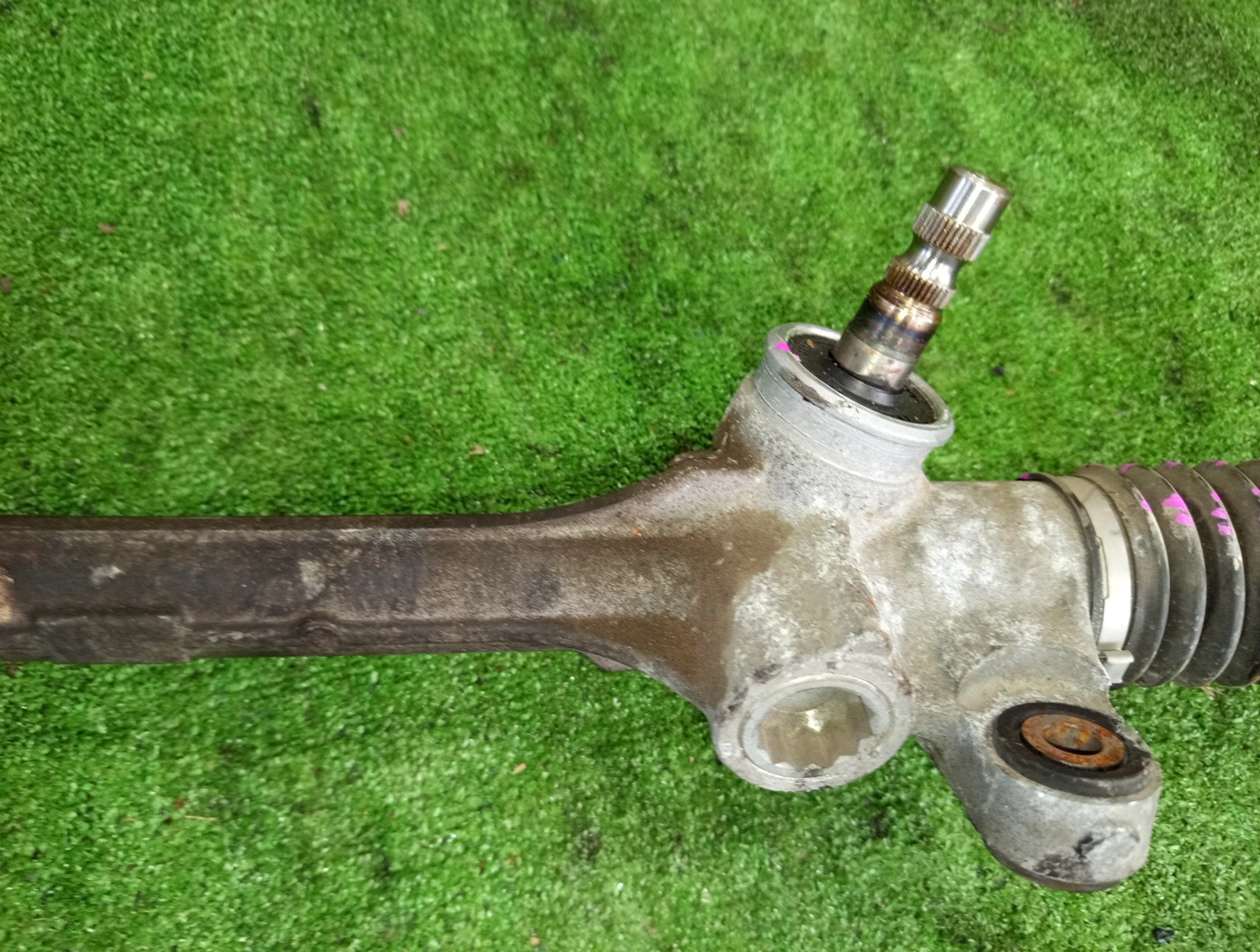 Рулевая рейка передняя TOYOTA COROLLA FIELDER, COROLLA  AXIO ZRE142G, NZE141G, NZE141, ZRE142 2ZR-FAE, 2ZR-FE, 1NZ-FE 3 ракурс