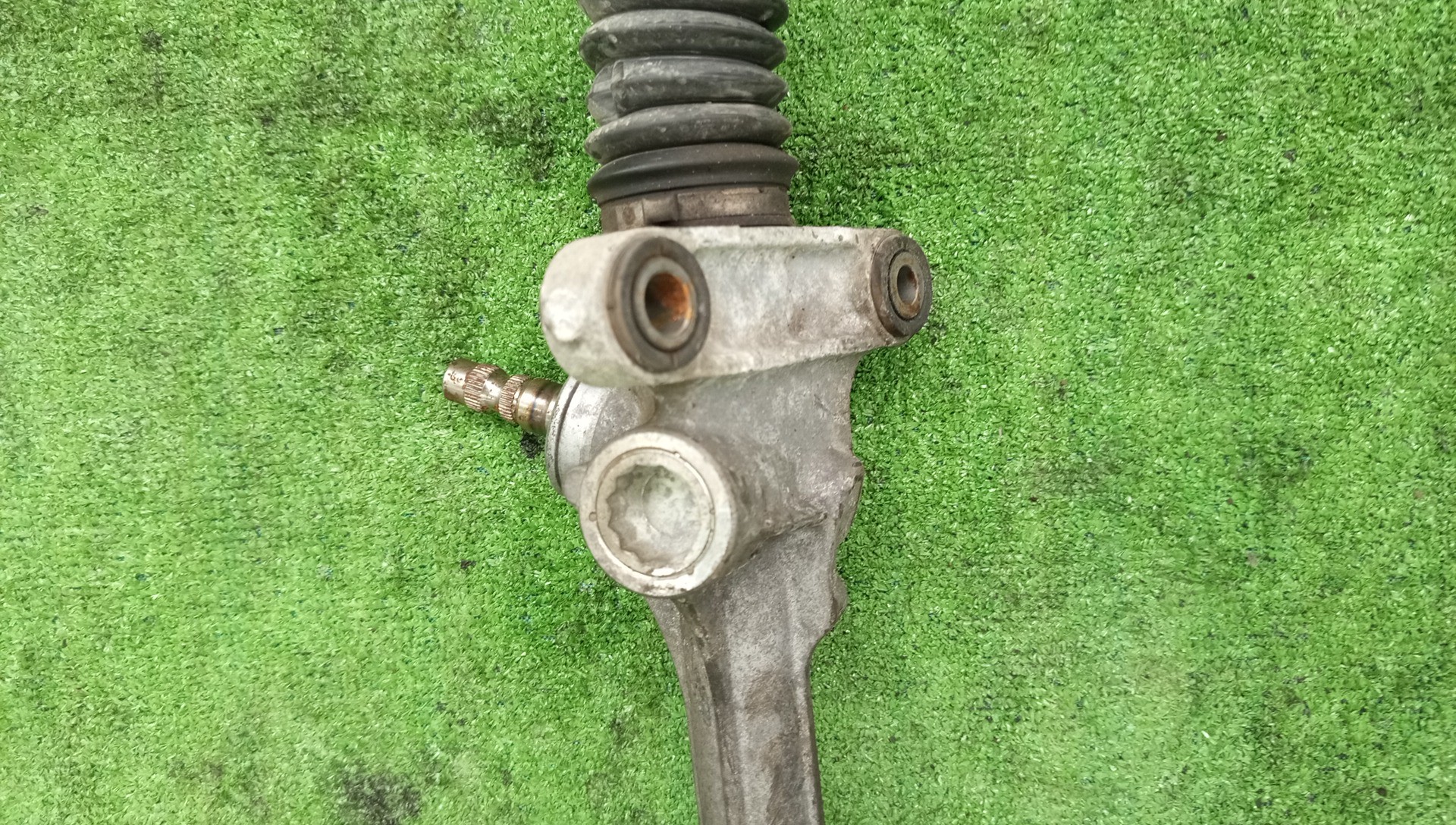 Рулевая рейка передняя TOYOTA COROLLA FIELDER, COROLLA  AXIO ZRE142G, NZE141G, NZE141, ZRE142 2ZR-FAE, 2ZR-FE, 1NZ-FE 3 ракурс