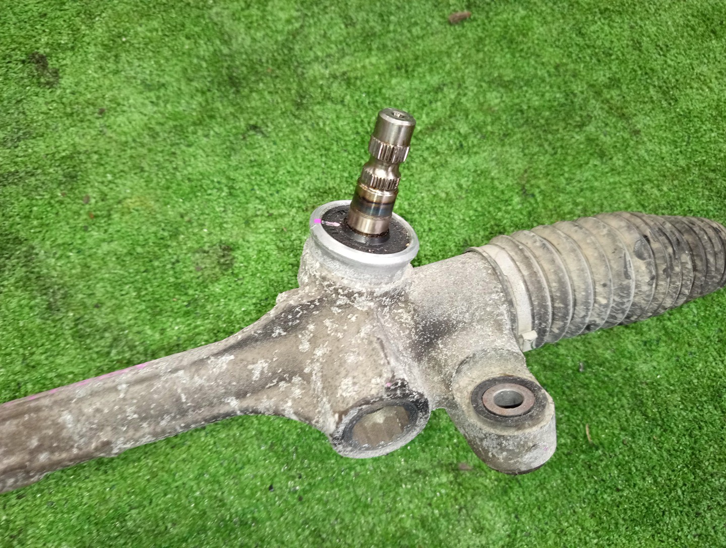 Рулевая рейка передняя TOYOTA COROLLA FIELDER, COROLLA  AXIO ZRE142G, NZE141G, NZE141, ZRE142 2ZR-FAE, 2ZR-FE, 1NZ-FE 3 ракурс