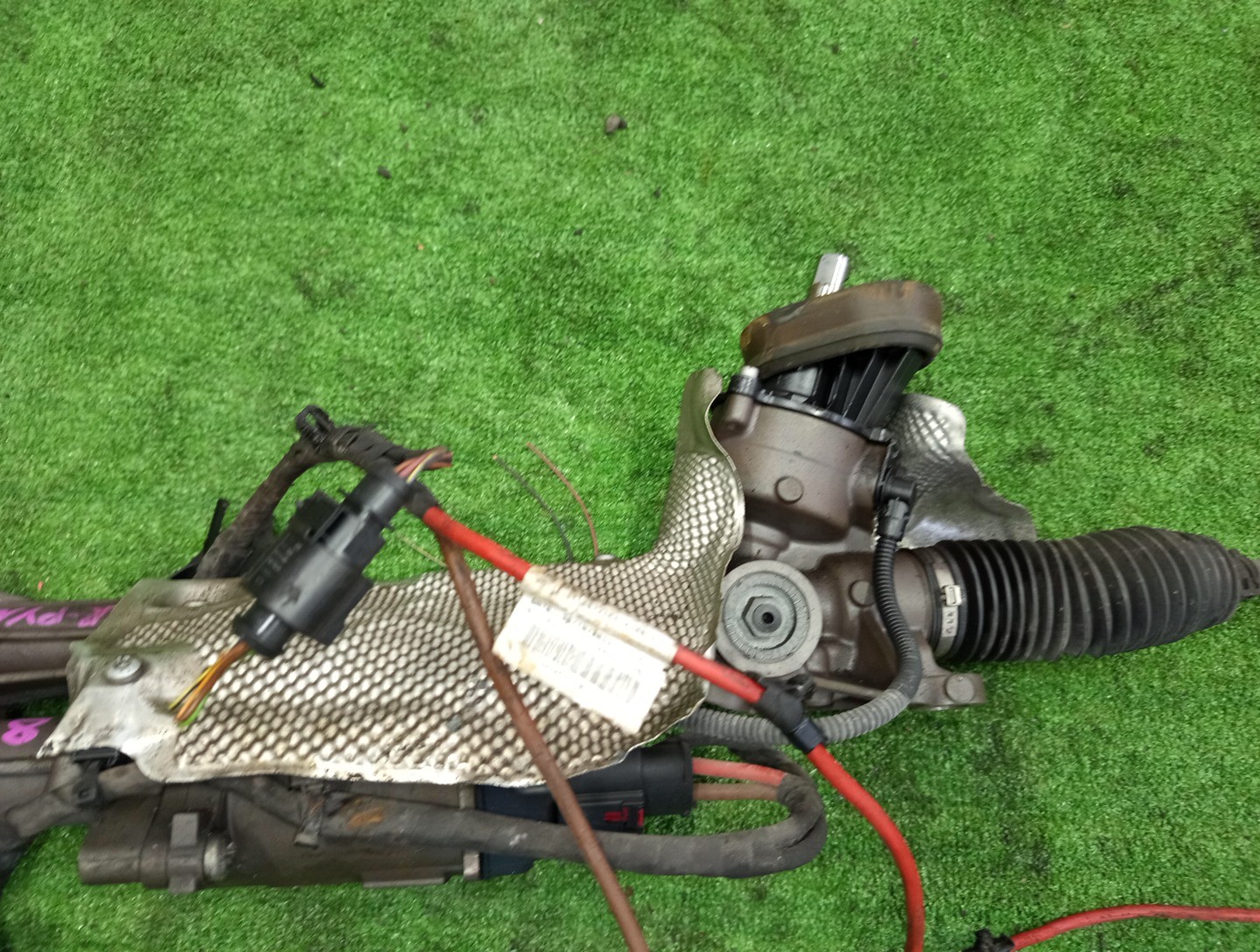 Рулевая рейка передняя AUDI A3 8V1 CXS 3 ракурс