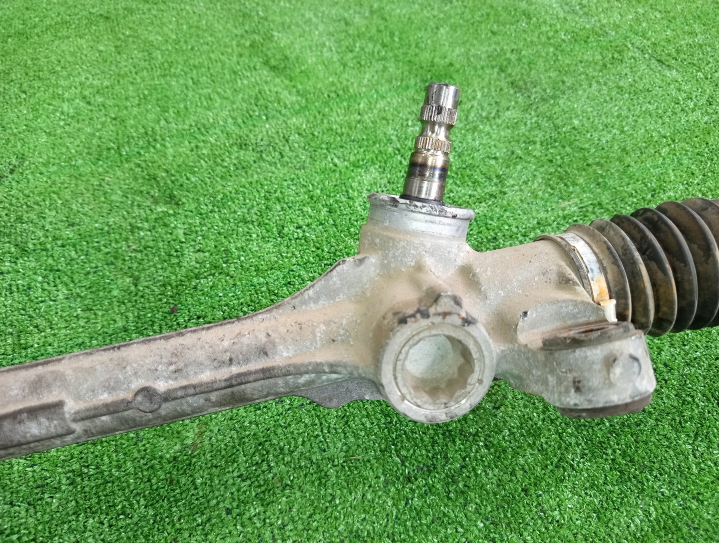 Рулевая рейка передняя TOYOTA COROLLA FIELDER, COROLLA  AXIO ZRE142G, NZE141G, NZE141, ZRE142 2ZR-FAE, 2ZR-FE, 1NZ-FE 4 ракурс