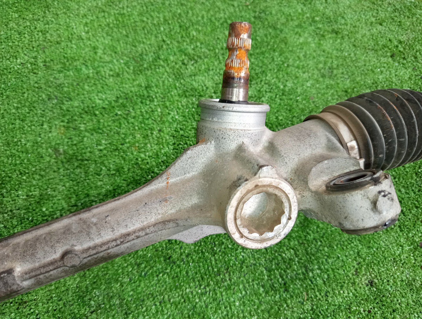 Рулевая рейка передняя TOYOTA COROLLA FIELDER, COROLLA  AXIO ZRE142G, NZE141G, NZE141, ZRE142 2ZR-FAE, 2ZR-FE, 1NZ-FE 4 ракурс