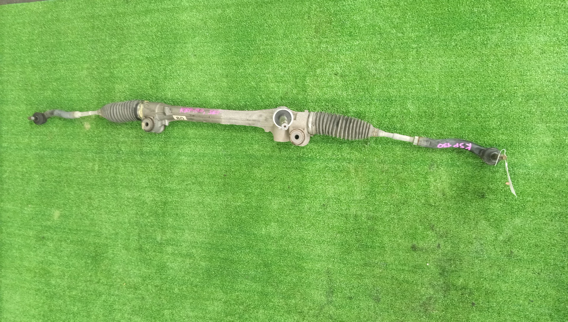 Рулевая рейка передняя TOYOTA VITZ KSP130, NSP130, NHP130, NSP135, NCP131 1KR-FE, 1NR-FE, 1NZ-FXE, 1NZ-FE 1 ракурс Рулевая рейка передняя TOYOTA VITZ KSP130, NSP130, NHP130, NSP135, NCP131 1KR-FE, 1NR-FE, 1NZ-FXE, 1NZ-FE 1 ракурс
