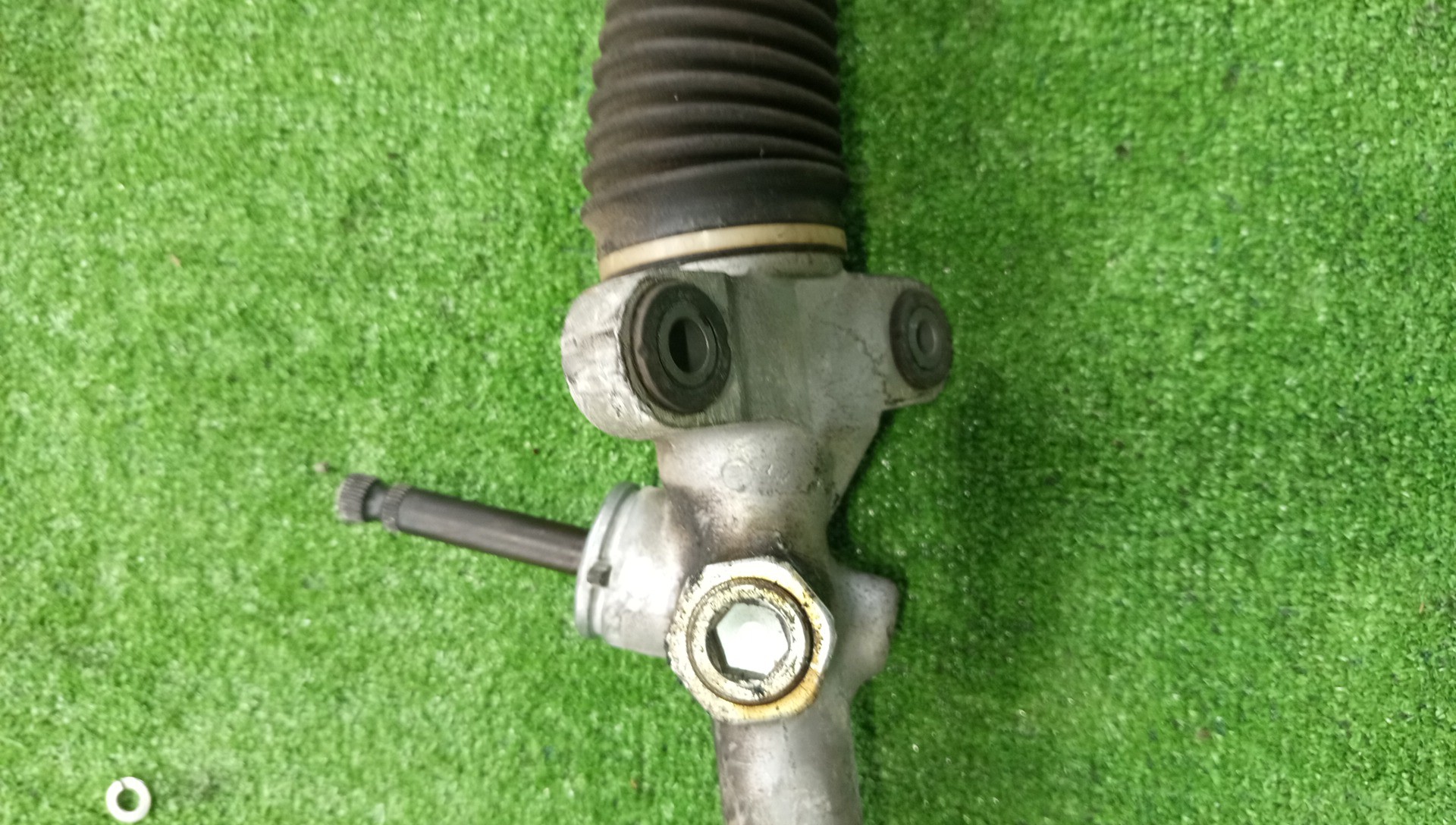 Рулевая рейка передняя TOYOTA PASSO, BB, BOON, COO KGC15, KGC10, QNC10, QNC20, QNC21, QNC25, M301S, M310S, M300S, M401S, M402S, M411S 1KR-FE, K3-VE, 3SZ-VE 3 ракурс