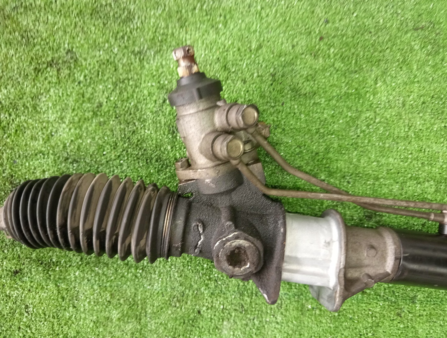Рулевая рейка передняя MAZDA BONGO, TITAN SK22T, SK82V, SK82T, SK22V, SKF2V, SKP2V, SKP2L, SKP2T, SKF2T, SY56T R2, F8, RF-T, L8, WL 3 ракурс