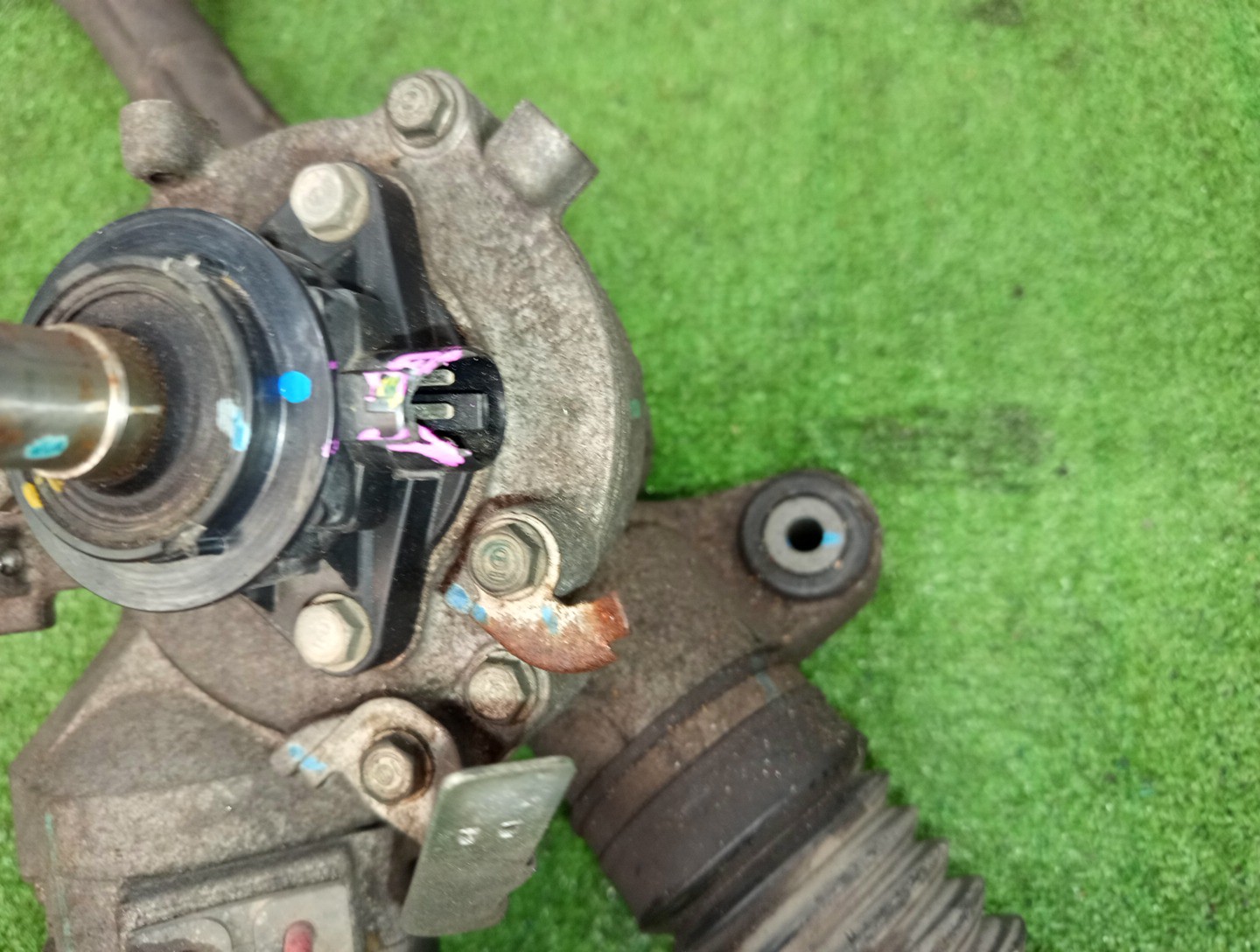 Рулевая рейка передняя HONDA FIT, INSIGHT, FIT SHUTTLE GE6, GP1, GP4, GE8, ZE3, ZE2, GG7, GP2 L13A, LDA, LEA, L15A 5 ракурс
