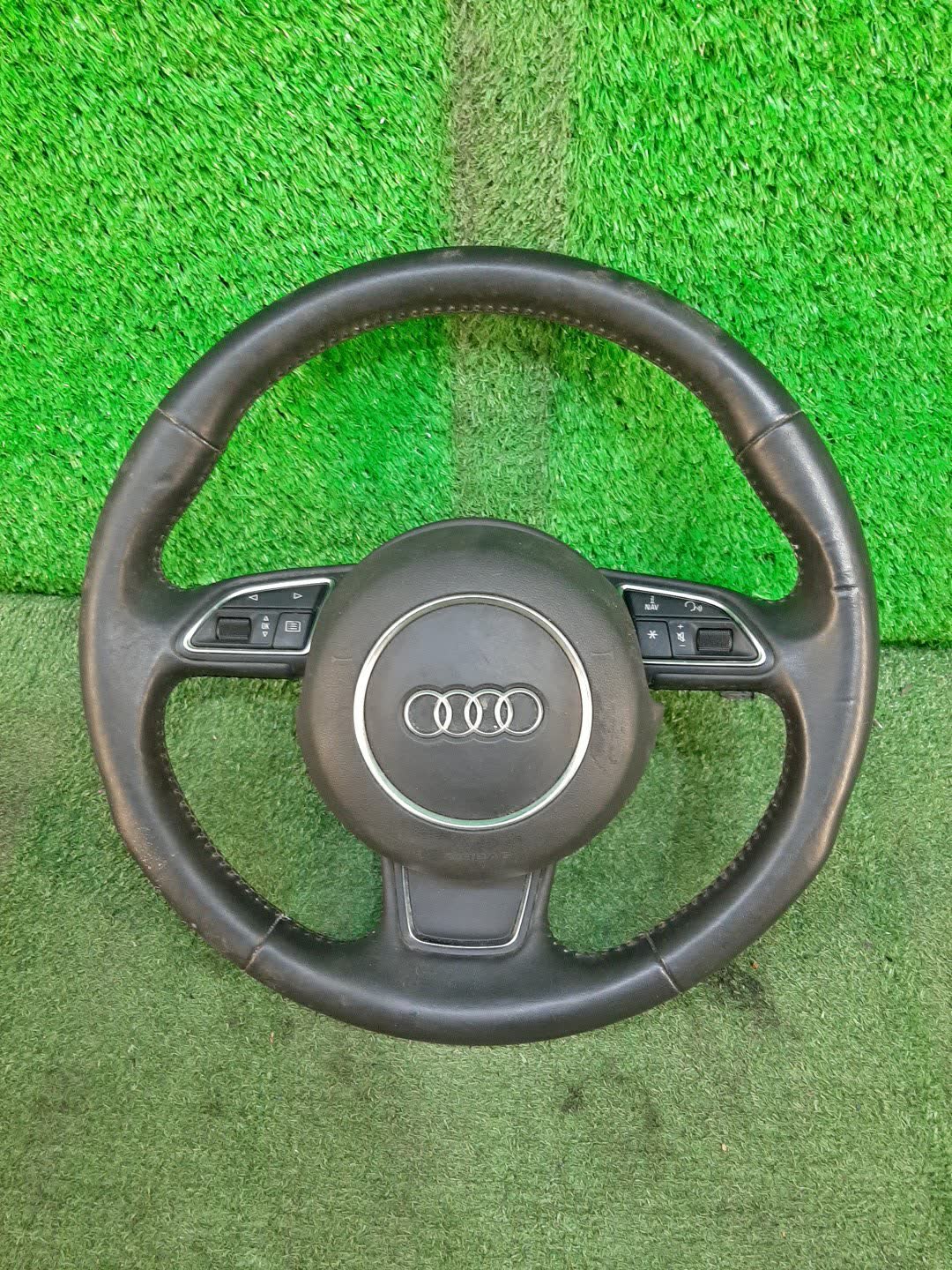 Руль AUDI A1 8X1 1 ракурс
